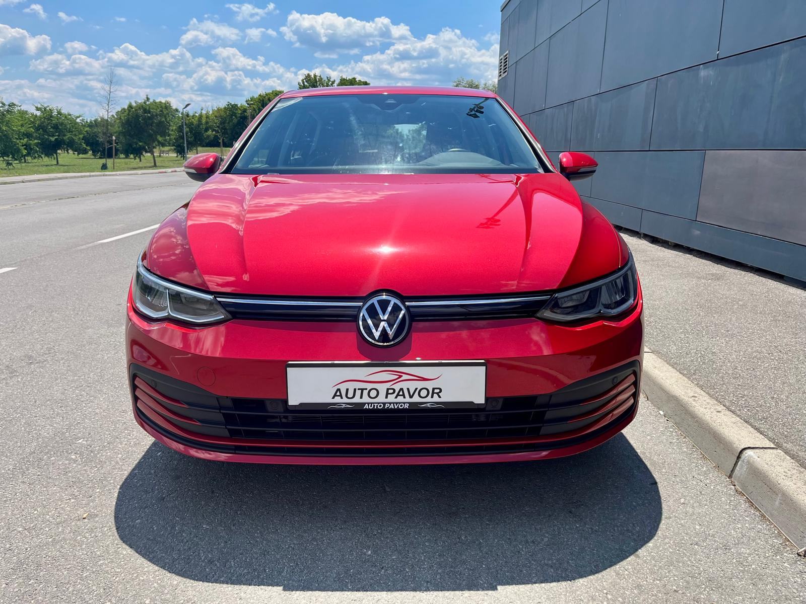 VW Golf 8 2,0 TDI DSG ACC LED NAVI CARPLAY Travel Assist Servisna, fotografija 2