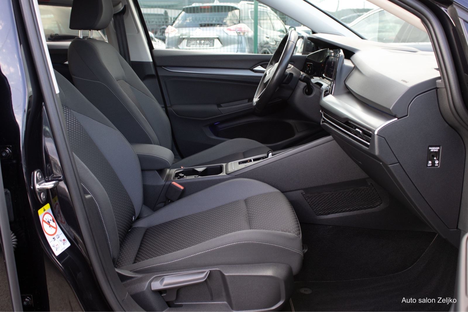 VW Golf 8 2,0 TDI DSG ••ACTIVE•• u sustavu PDV-a | navi | kamera, fotografija 9
