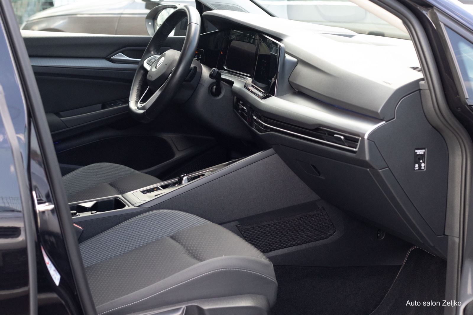 VW Golf 8 2,0 TDI DSG ••ACTIVE•• u sustavu PDV-a | navi | kamera, fotografija 8