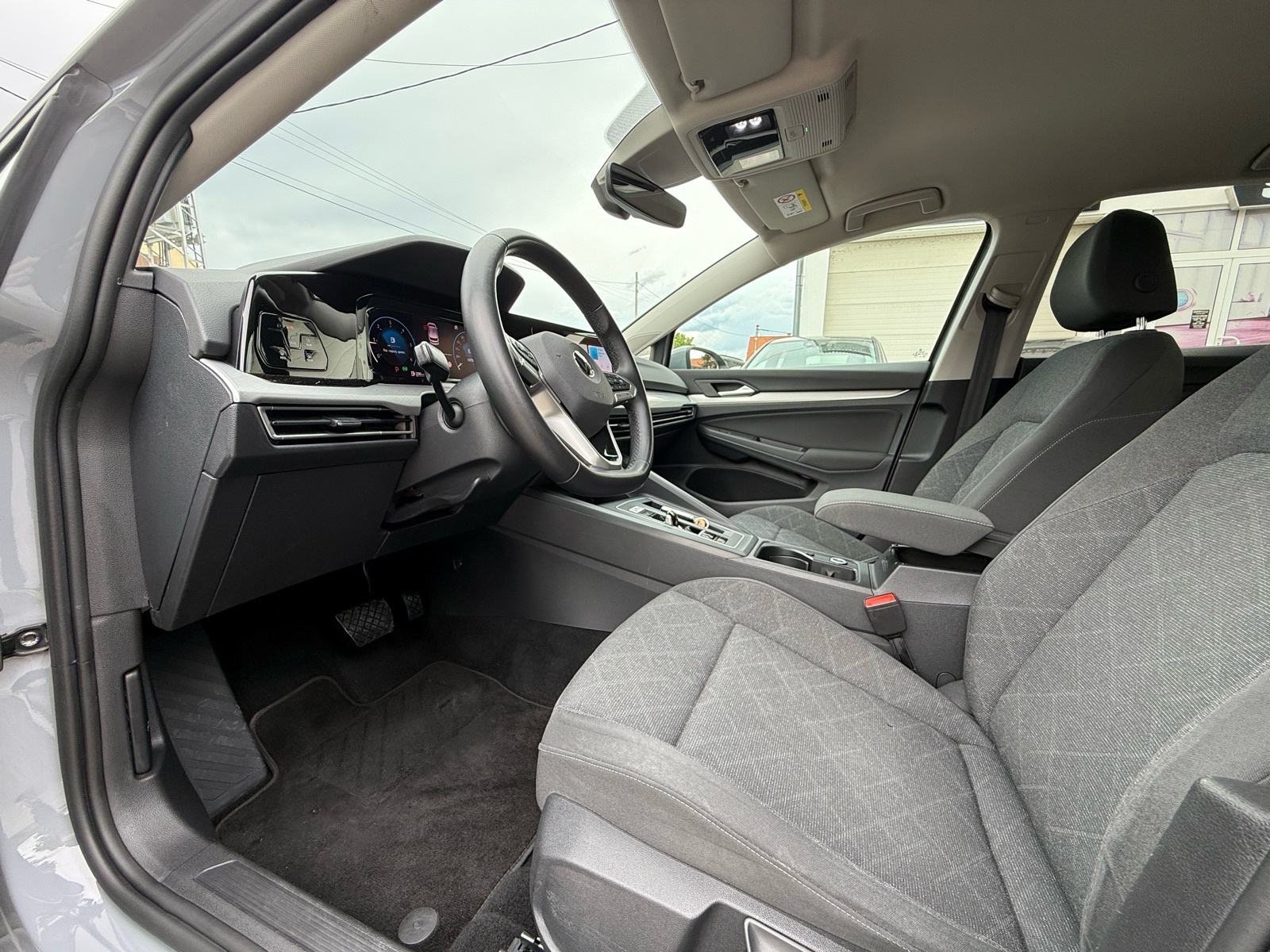 VW Golf 8 2.0 TDI - DSG - GOD 2020 - LED - Servisna - 141 tkm, fotografija 16