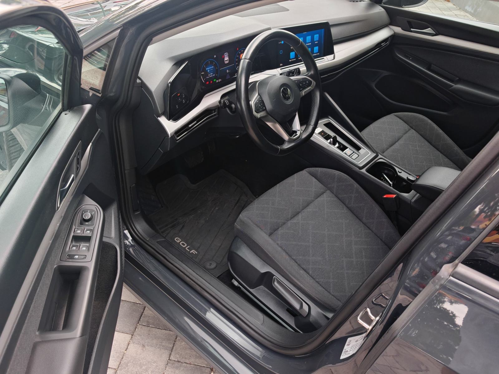 ⭐VW Golf 8 2,0 TDI DSG◽LANE ASSIST◽ACC◽AMBILIGHT◽JAMSTVO✔️⭐, fotografija 15