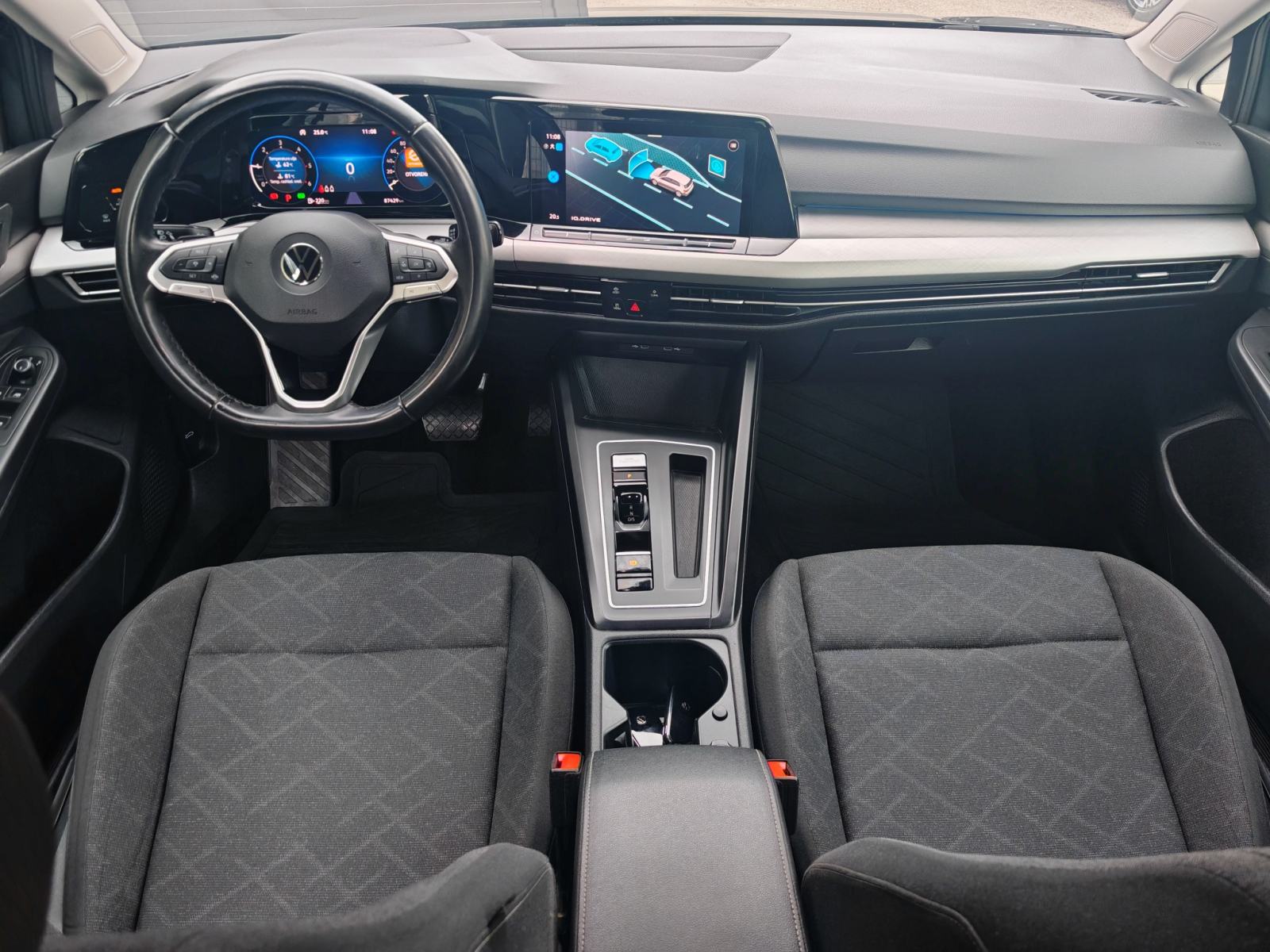 ⭐VW Golf 8 2,0 TDI DSG◽LANE ASSIST◽ACC◽AMBILIGHT◽JAMSTVO✔️⭐, fotografija 18