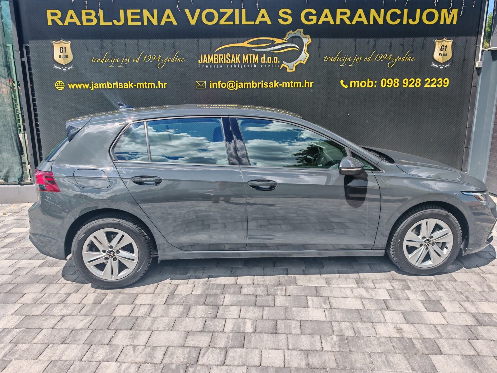 ⭐VW Golf 8 2,0 TDI DSG◽LANE ASSIST◽ACC◽AMBILIGHT◽JAMSTVO✔️⭐, fotografija 9