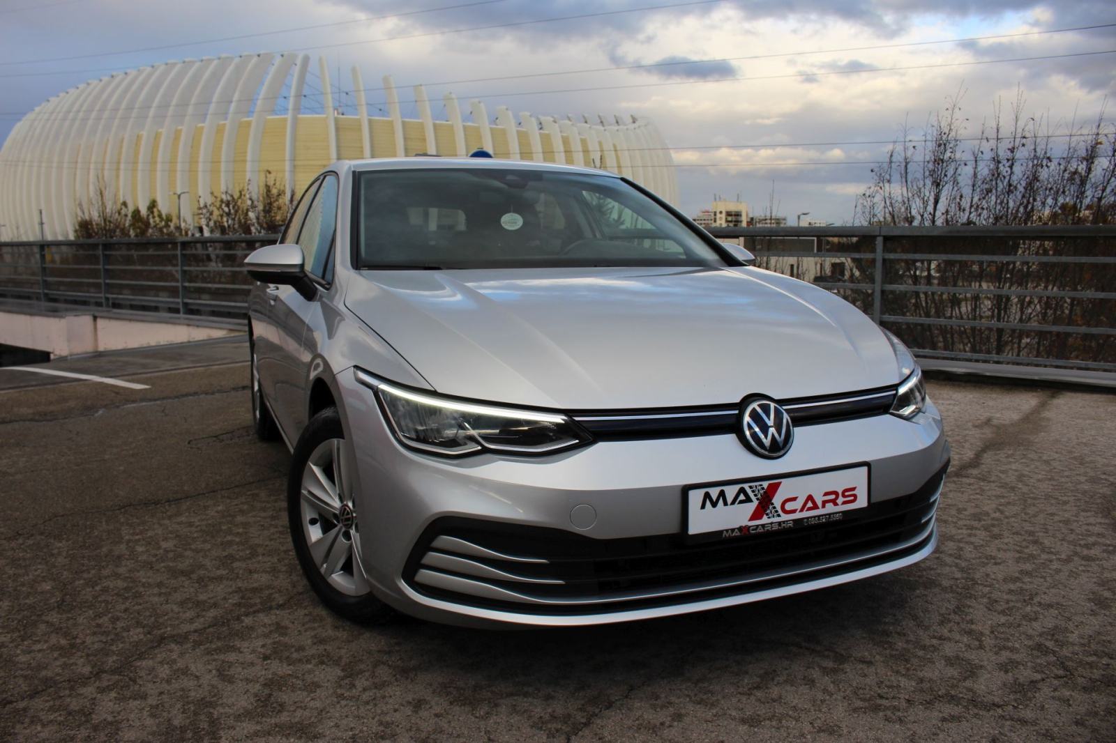 VW Golf 8 2,0 TDI DSG Life•Automatik•110kw/150ks•Navigacija•Grij.sjed, fotografija 18
