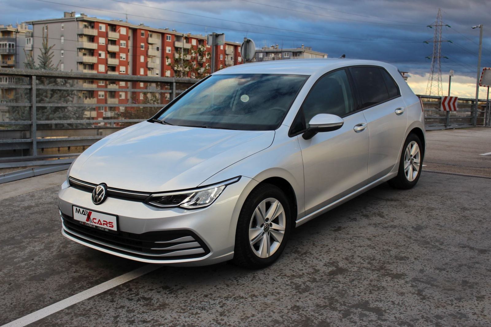 VW Golf 8 2,0 TDI DSG Life•Automatik•110kw/150ks•Navigacija•Grij.sjed, fotografija 10