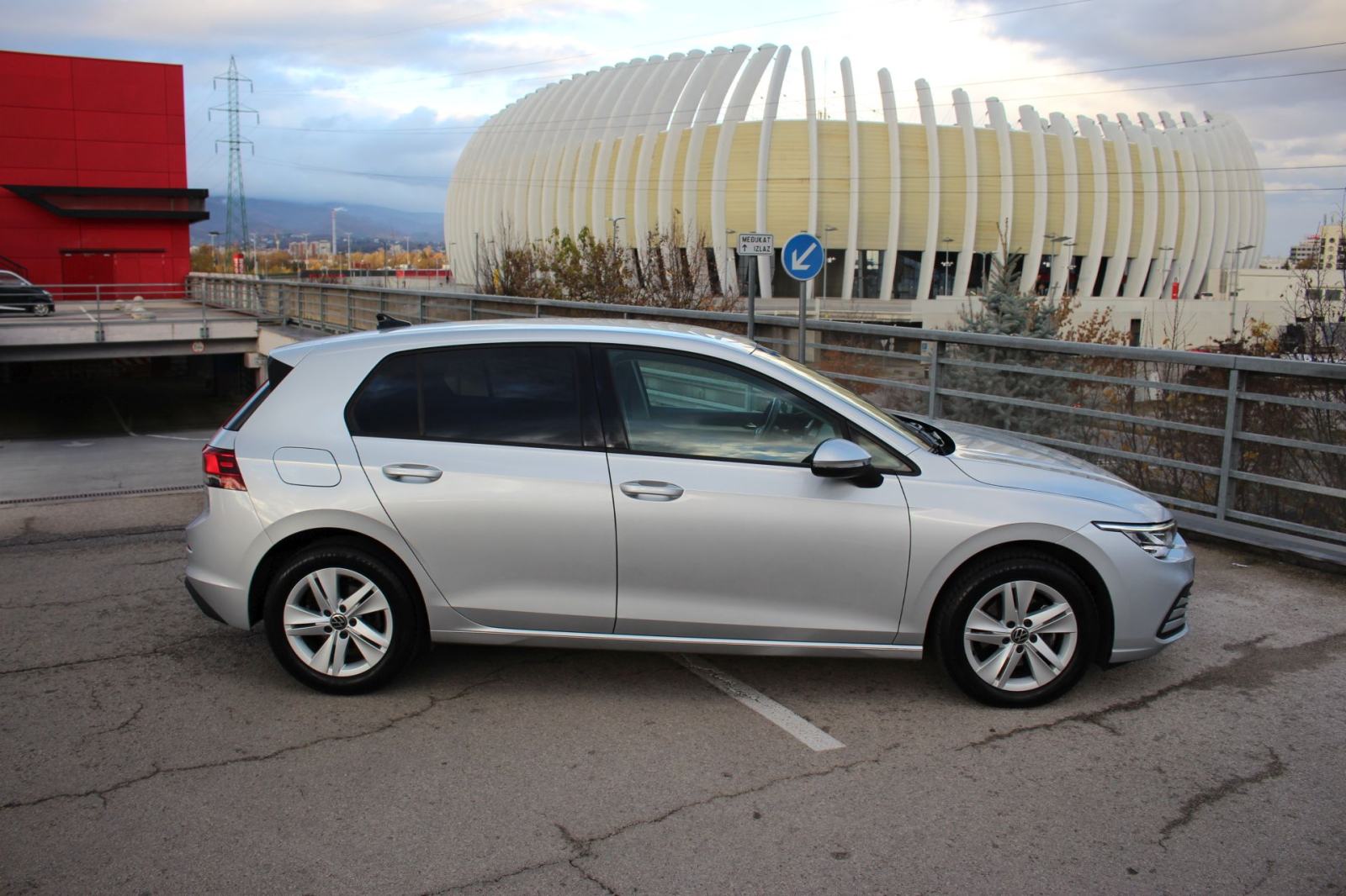 VW Golf 8 2,0 TDI DSG Life•Automatik•110kw/150ks•Navigacija•Grij.sjed, fotografija 9