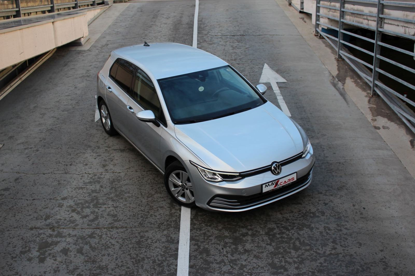 VW Golf 8 2,0 TDI DSG Life•Automatik•110kw/150ks•Navigacija•Grij.sjed, fotografija 4