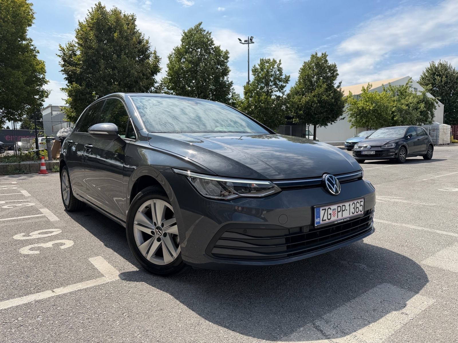 VW Golf 8 2,0 TDI DSG LIFE+, LED, KAMERA, U PDV-u, fotografija 3