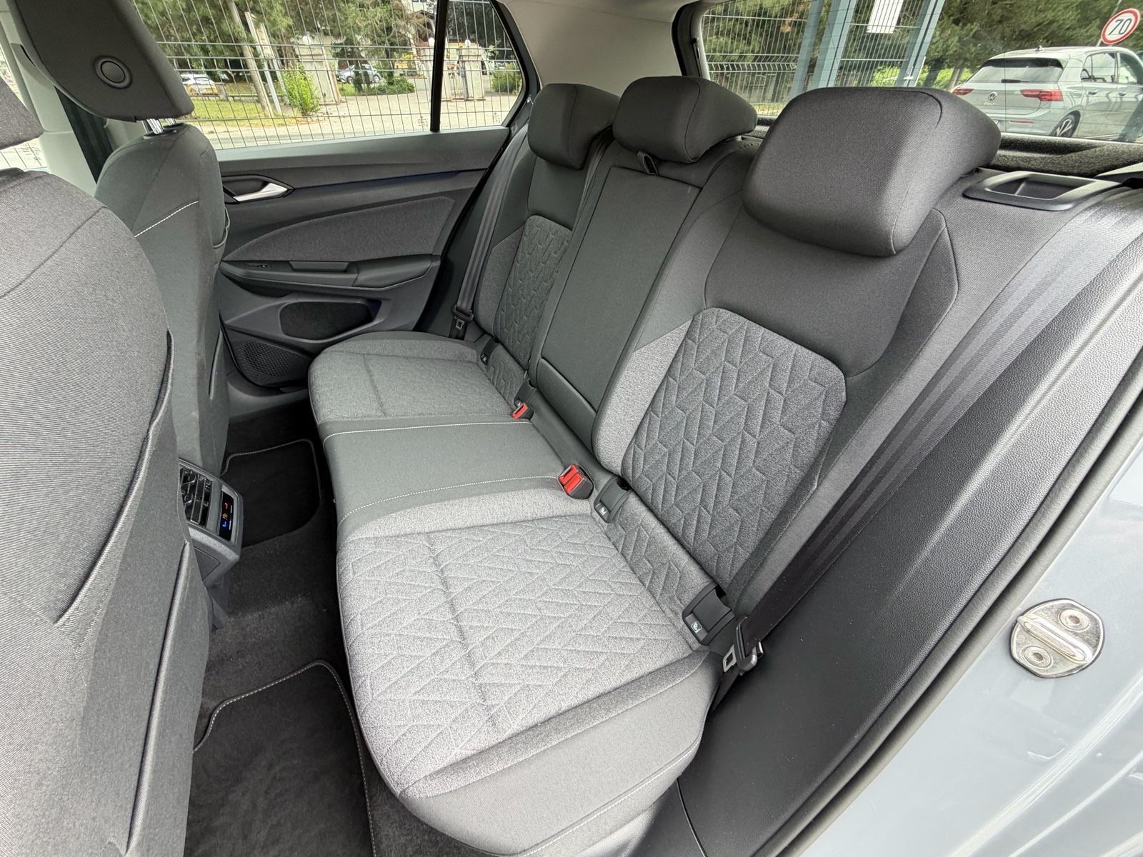 VW Golf 8 2,0 TDI DSG *Move* *2024* Navi LED Kamera ACC MFV Servisna, fotografija 14