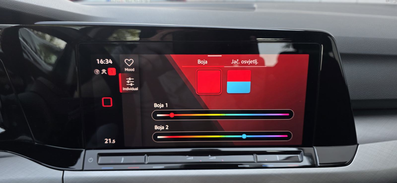 VW Golf 8 2,0 TDI F1 DSG, FULL LED, VIRTUAL, AUT. KLIMA, NAVI, PDV-u.., fotografija 19