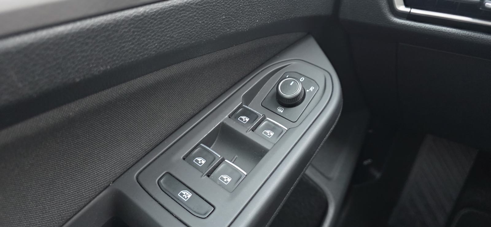VW Golf 8 2,0 TDI F1 DSG, FULL LED, VIRTUAL, AUT. KLIMA, NAVI, PDV-u.., fotografija 11
