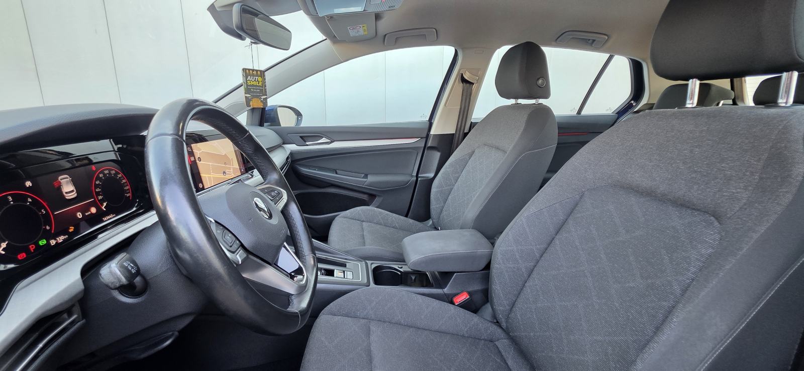VW Golf 8 2,0 TDI F1 DSG, FULL LED, VIRTUAL, AUT. KLIMA, NAVI, PDV-u.., fotografija 13