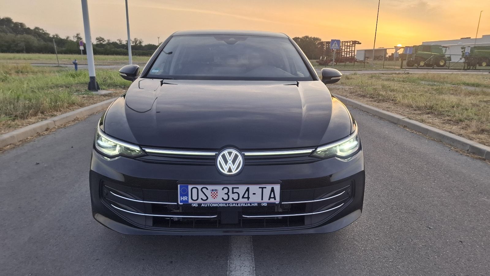 VW Golf 8 2,0 TDI DSG, fotografija 2