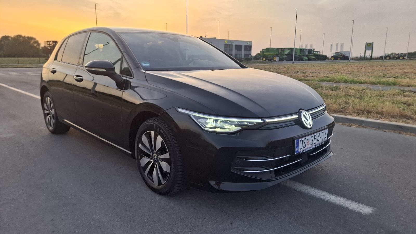 VW Golf 8 2,0 TDI DSG, fotografija 3
