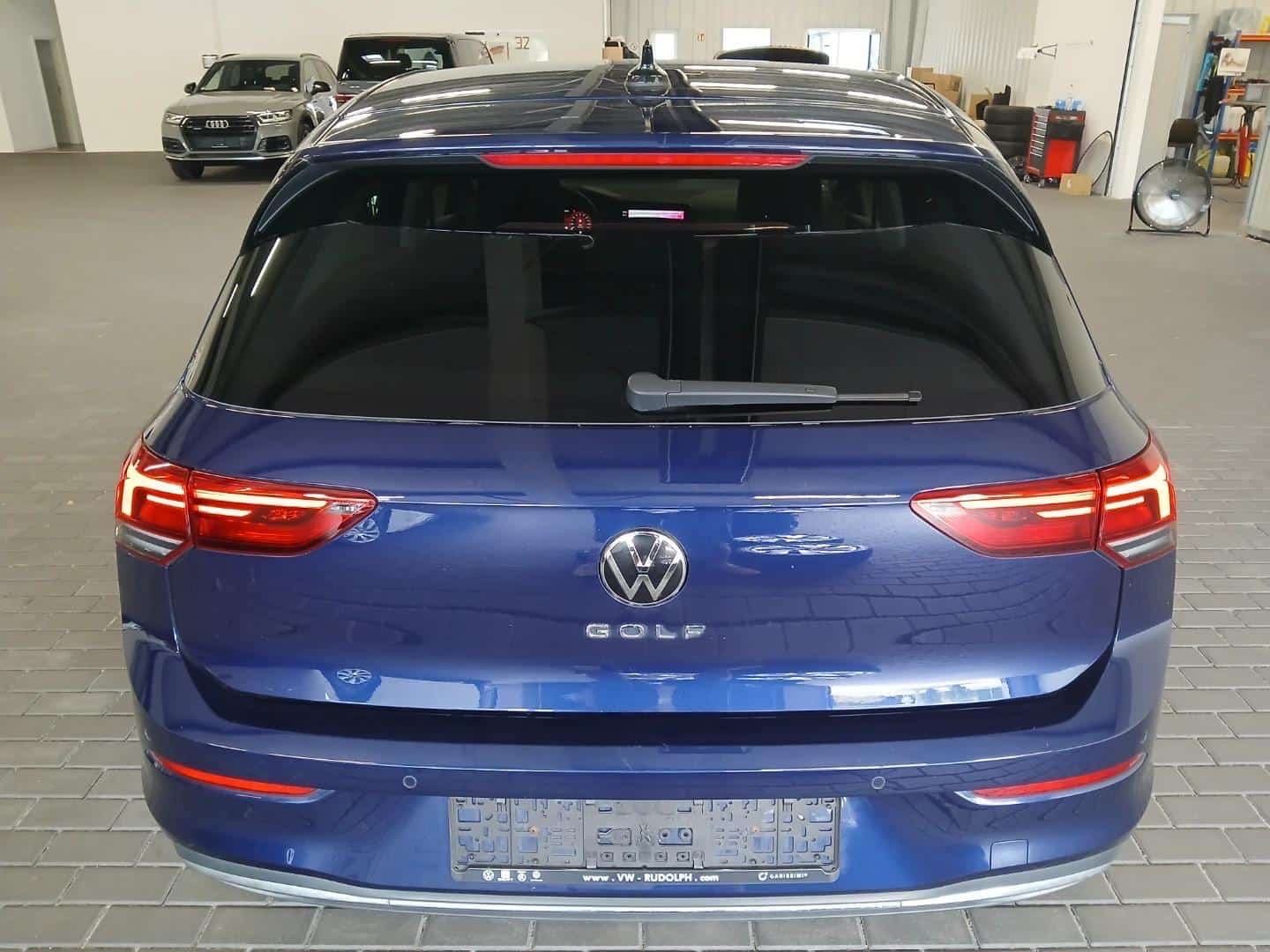 VW Golf 8 2,0 TDI DSG, STYLE, IQ.LIGHT, REGISTRIRAN, NAVI, KEYLESS, fotografija 4