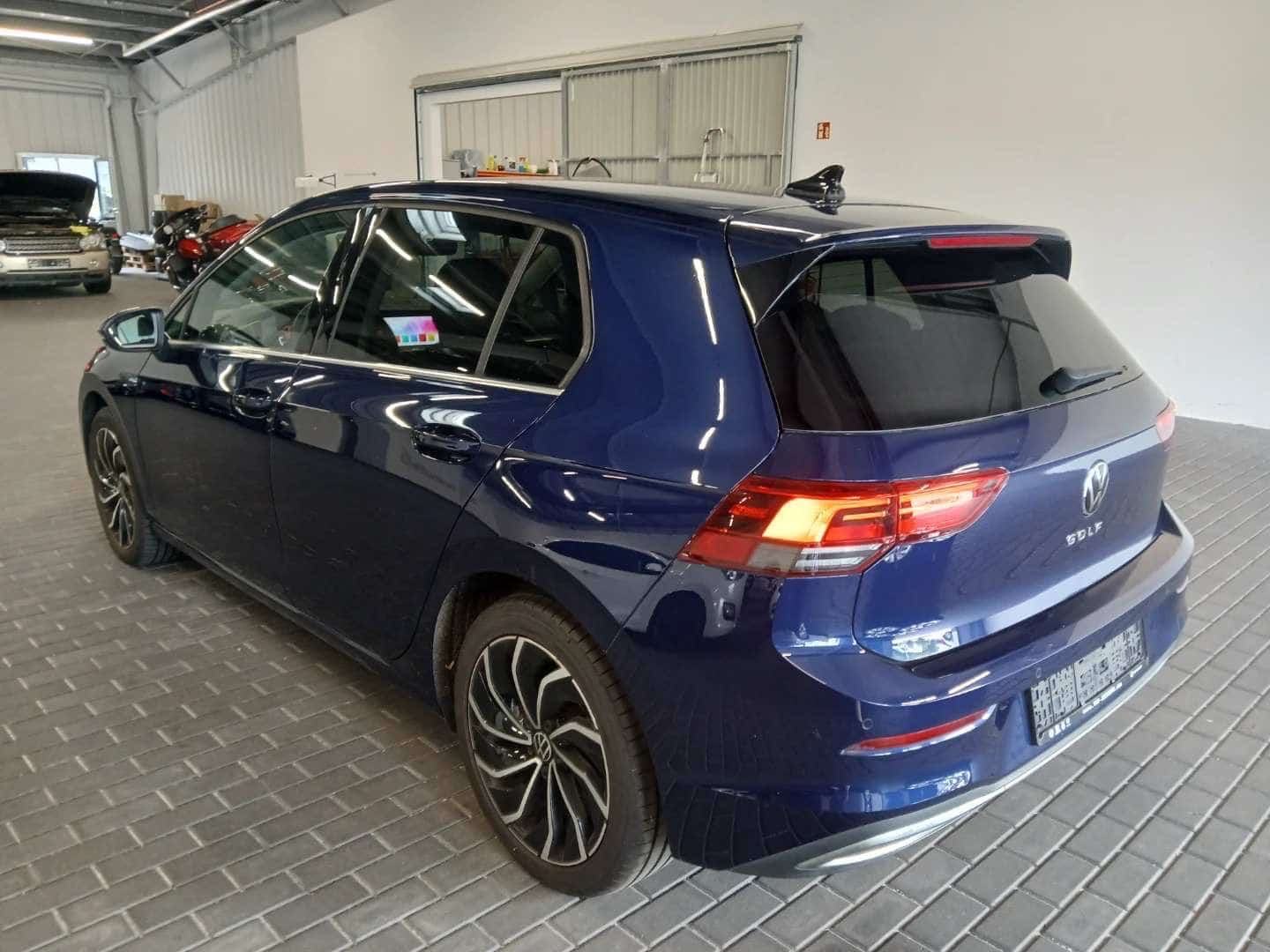 VW Golf 8 2,0 TDI DSG, STYLE, IQ.LIGHT, REGISTRIRAN, NAVI, KEYLESS, fotografija 3