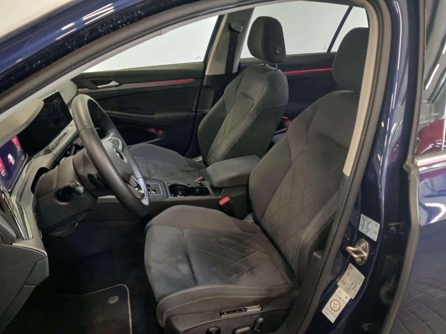 VW Golf 8 2,0 TDI DSG, STYLE, IQ.LIGHT, REGISTRIRAN, NAVI, KEYLESS, fotografija 7