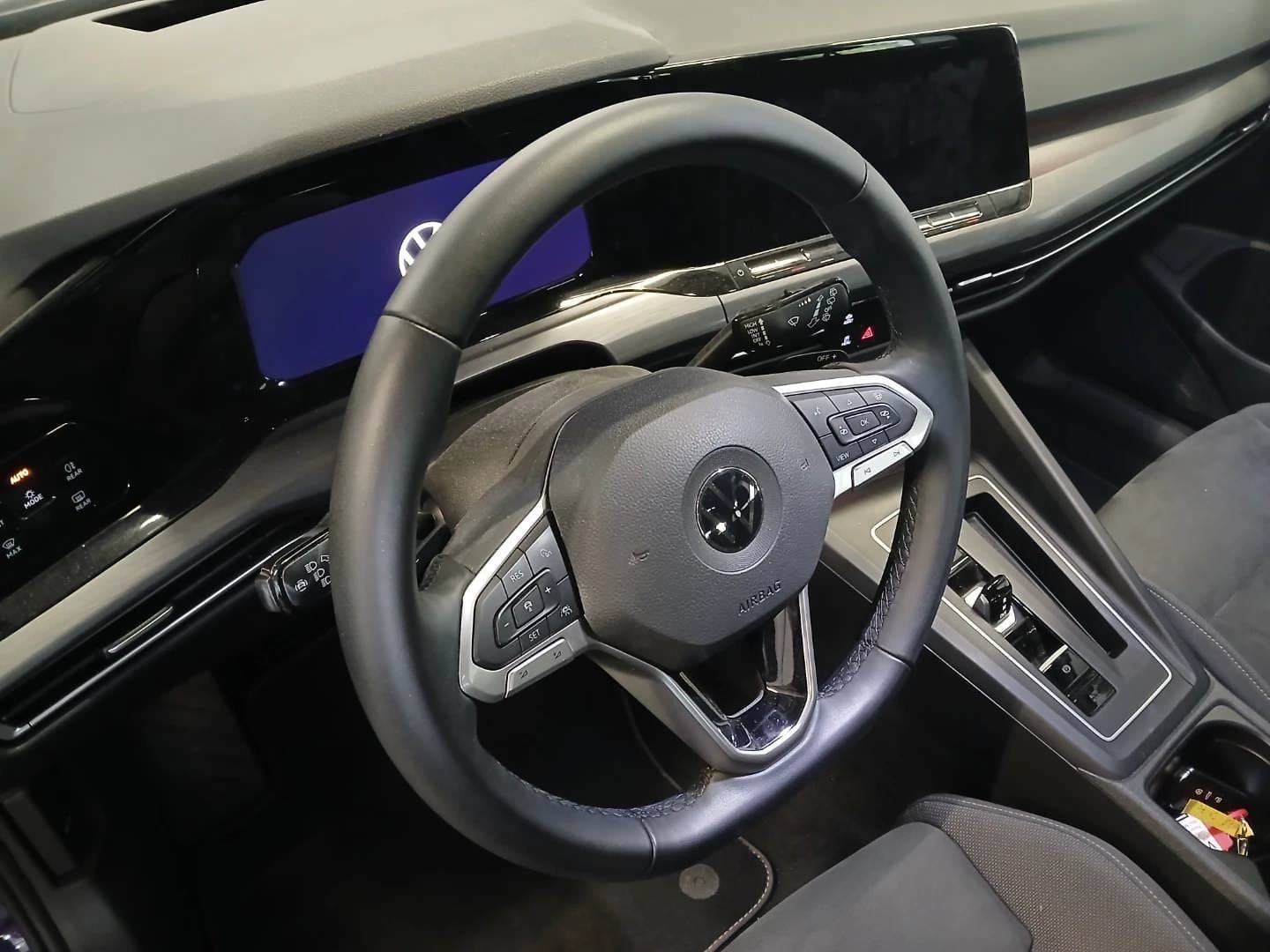 VW Golf 8 2,0 TDI DSG, STYLE, IQ.LIGHT, REGISTRIRAN, NAVI, KEYLESS, fotografija 12