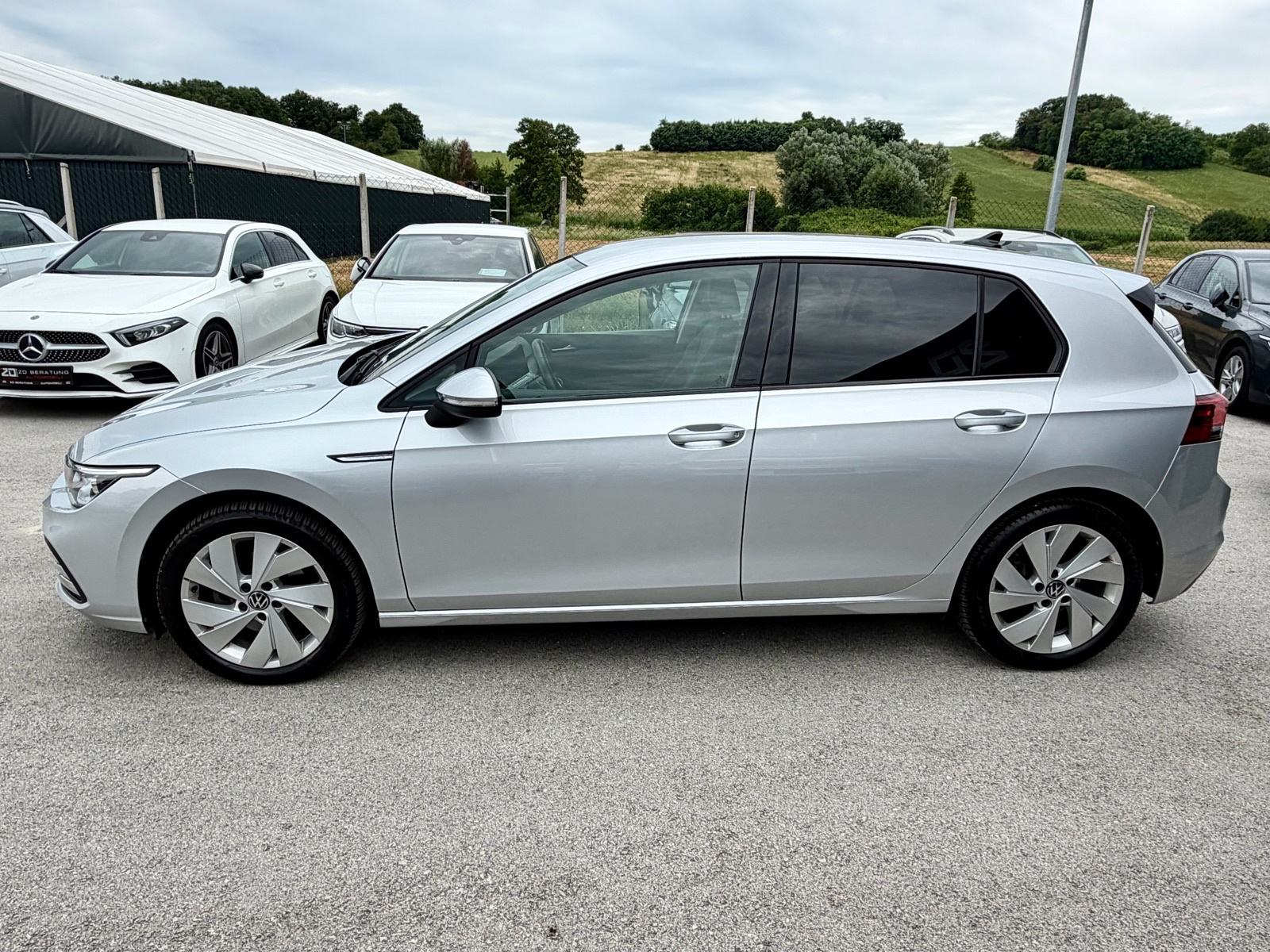 VW Golf 8 2,0 TDI DSG *Style* MATRIX *2022* Navi Kamera ACC Servisna, fotografija 5