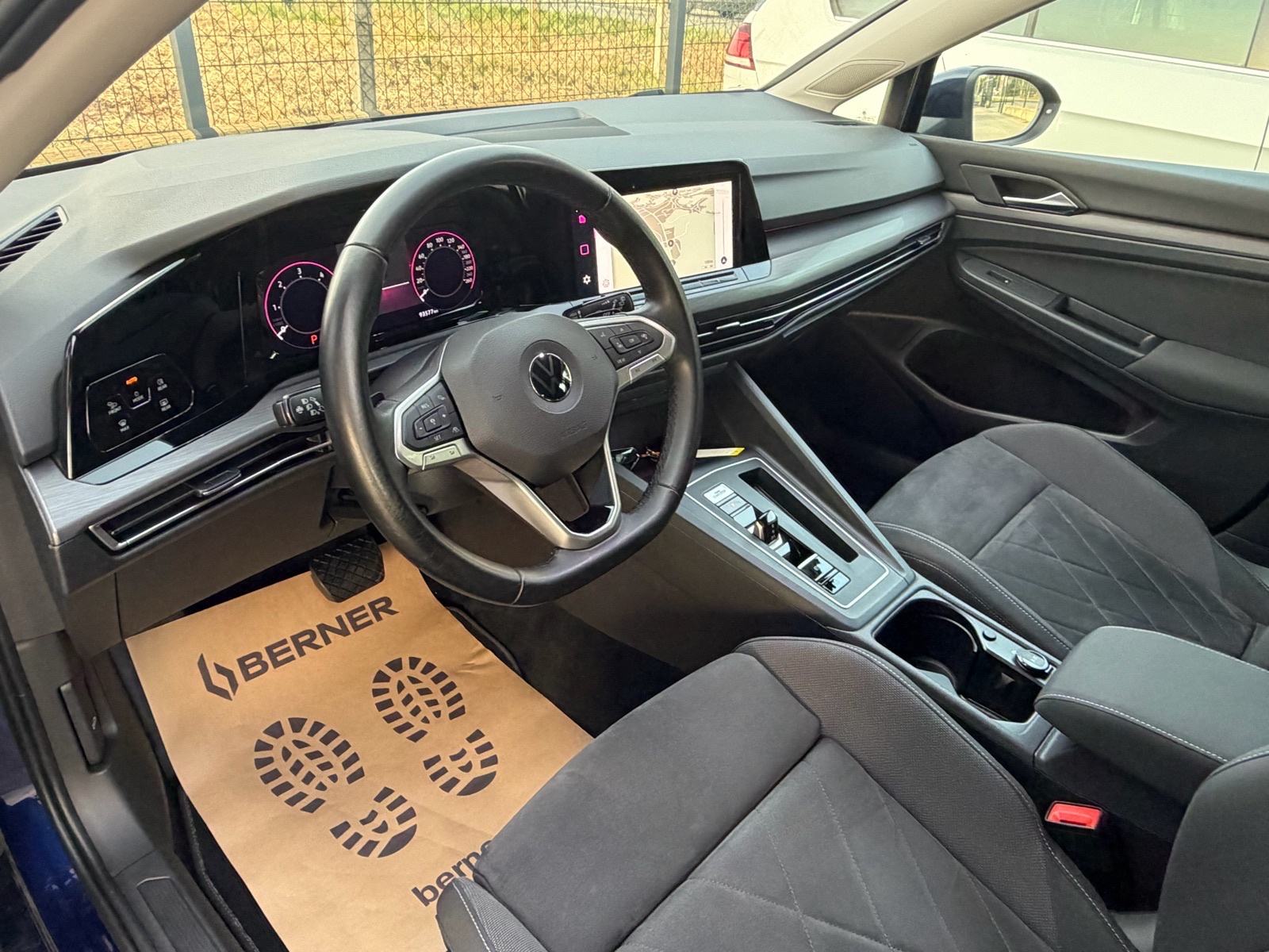 VW Golf 8 2,0 TDI DSG *Style* MATRIX *IQ LIGHT* Navi Keyless Servisna, fotografija 12