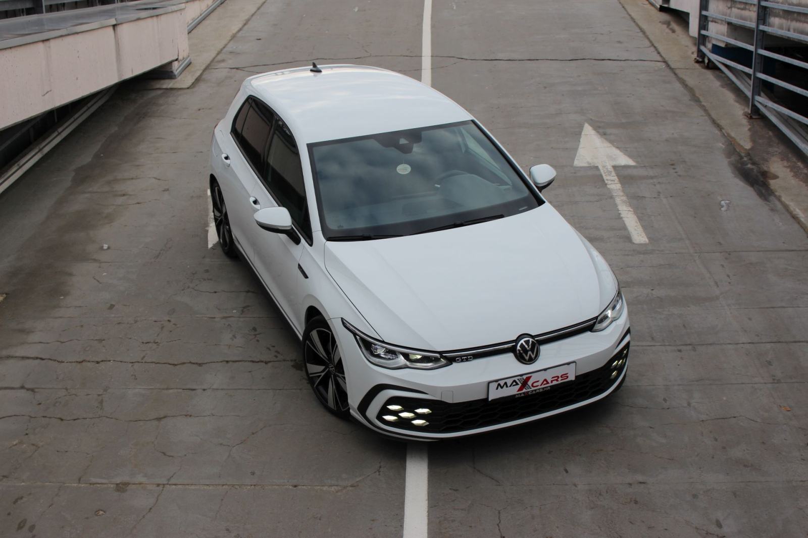 VW Golf 8 2,0 GTD•IQLed•Virtual Cockpit•Kamera•Gr.volana+sjed.•12/2020, fotografija 4