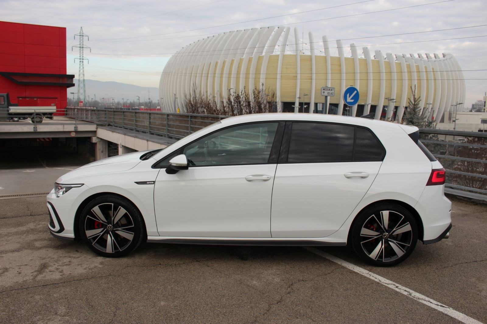 VW Golf 8 2,0 GTD•IQLed•Virtual Cockpit•Kamera•Gr.volana+sjed.•12/2020, fotografija 6