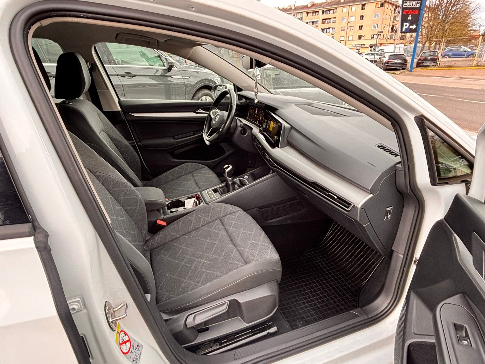 VW Golf 8 2,0 TDI Life 1.VL Nije uvoz Jamstvo 1G, fotografija 14