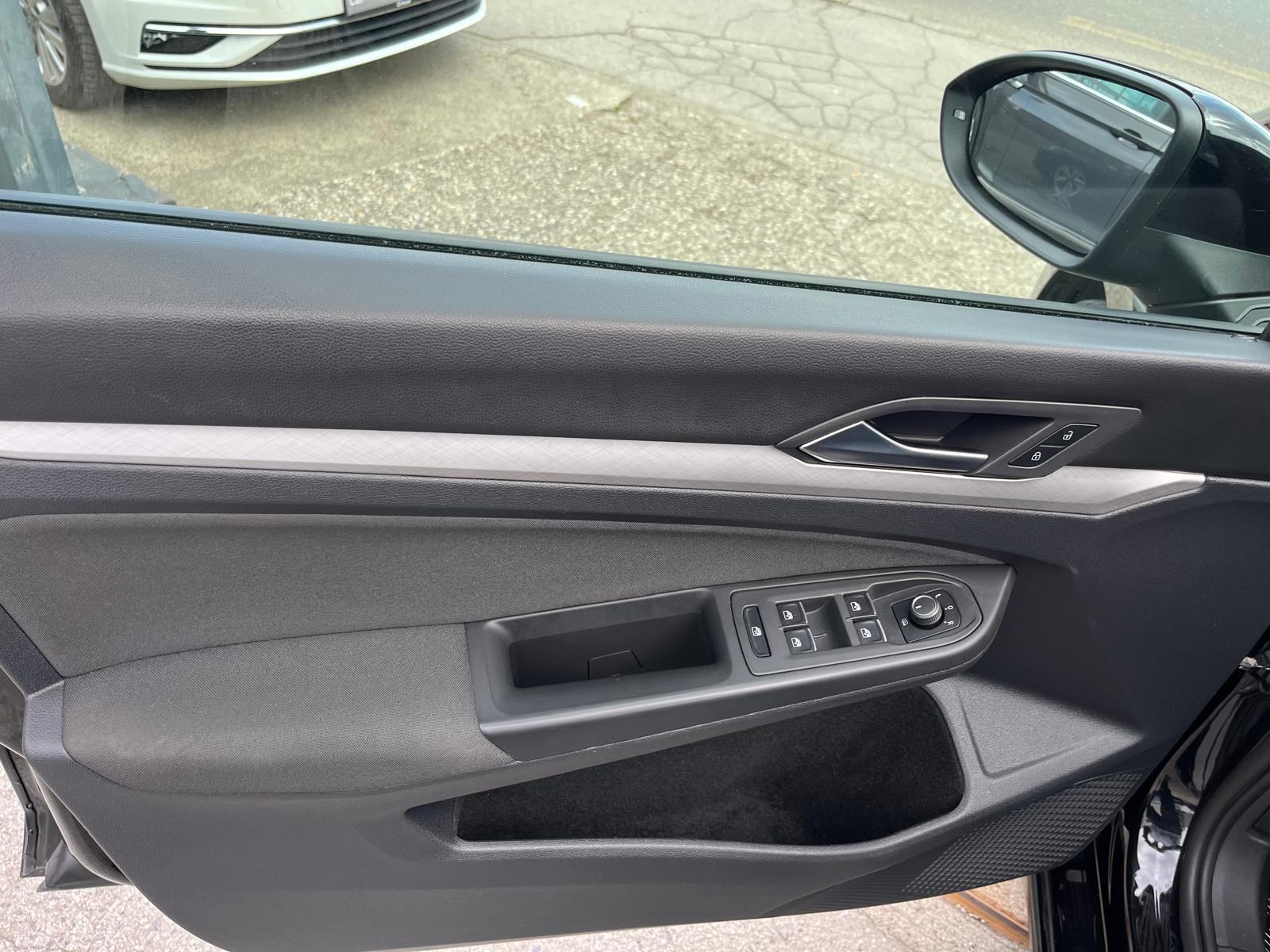 VW Golf 8 2,0 TDI LIFE 1.VL Nije uvoz Tvorničko jamstvo, fotografija 13