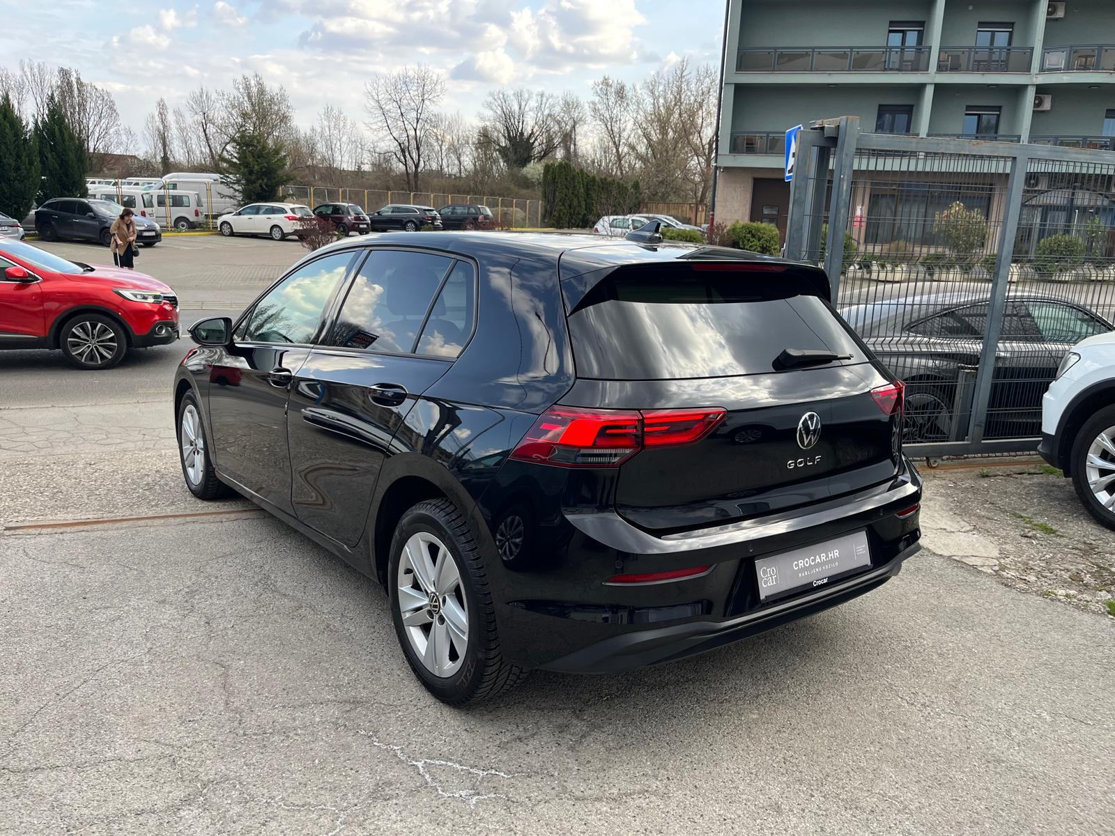 VW Golf 8 2,0 TDI LIFE 1.VL Nije uvoz Tvorničko jamstvo, fotografija 5