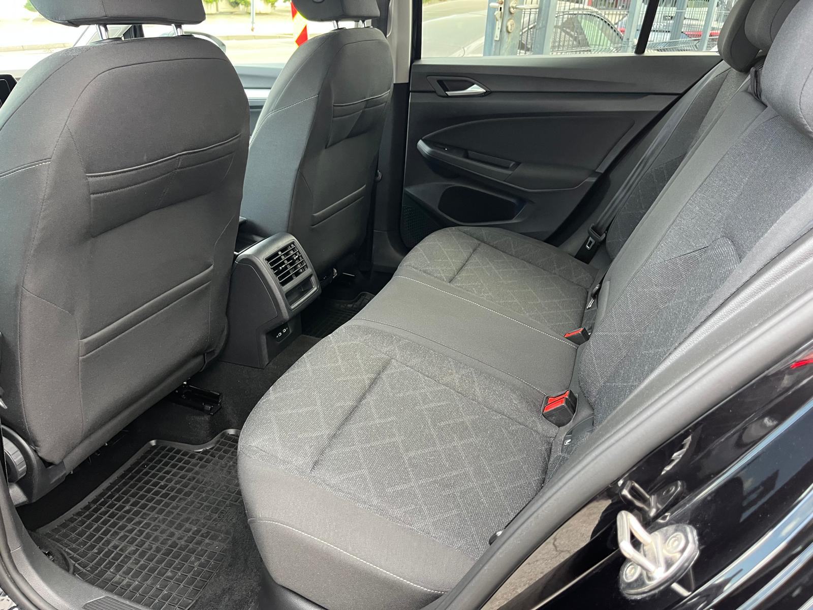 VW Golf 8 2,0 TDI LIFE 1.VL Nije uvoz Tvorničko jamstvo, fotografija 15