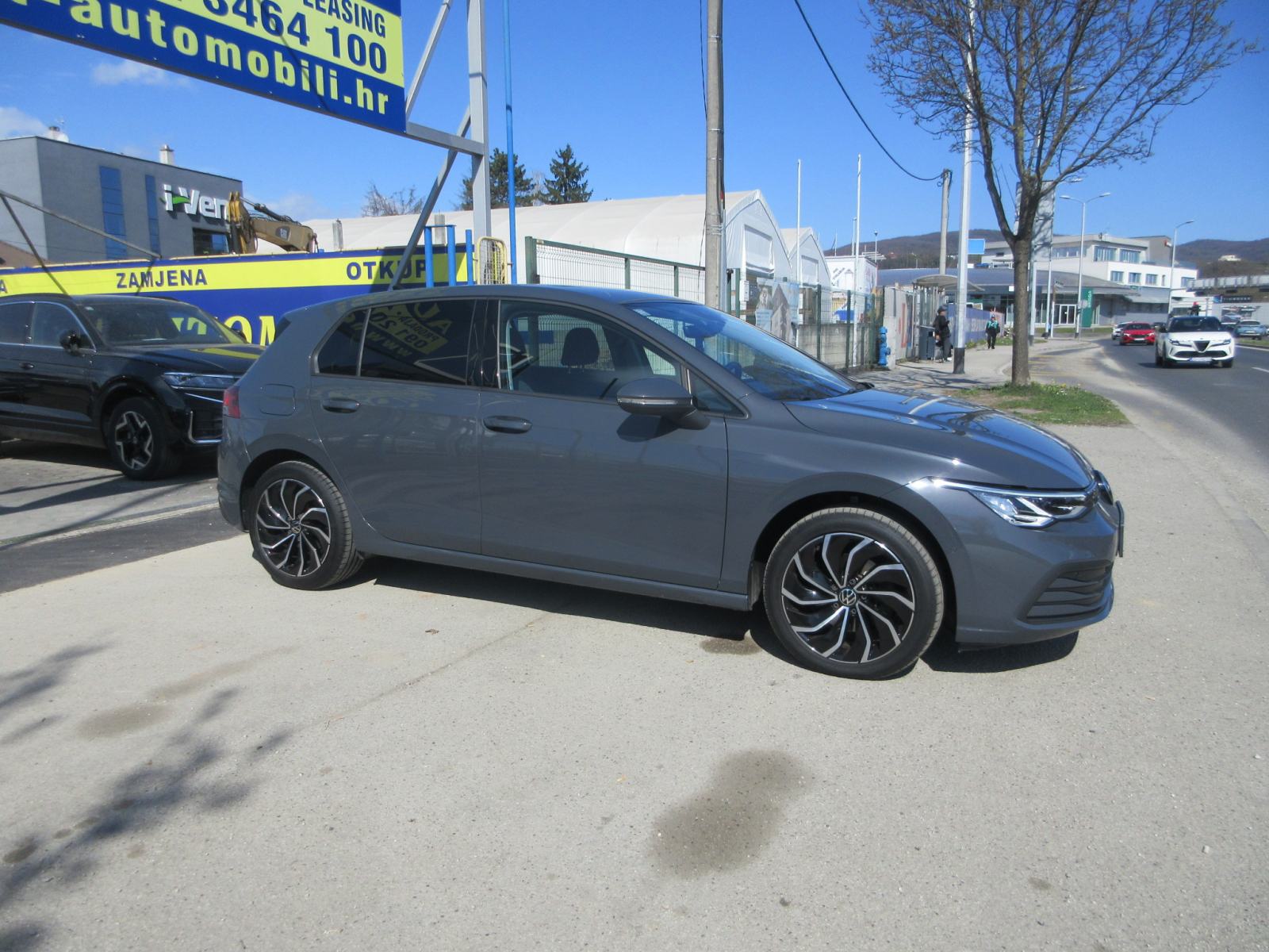 VW Golf 8 2,0 TDI Life,115Ks,Navi,Rik.Kamera,Led,Virtual,Toop Stanje,., fotografija 3