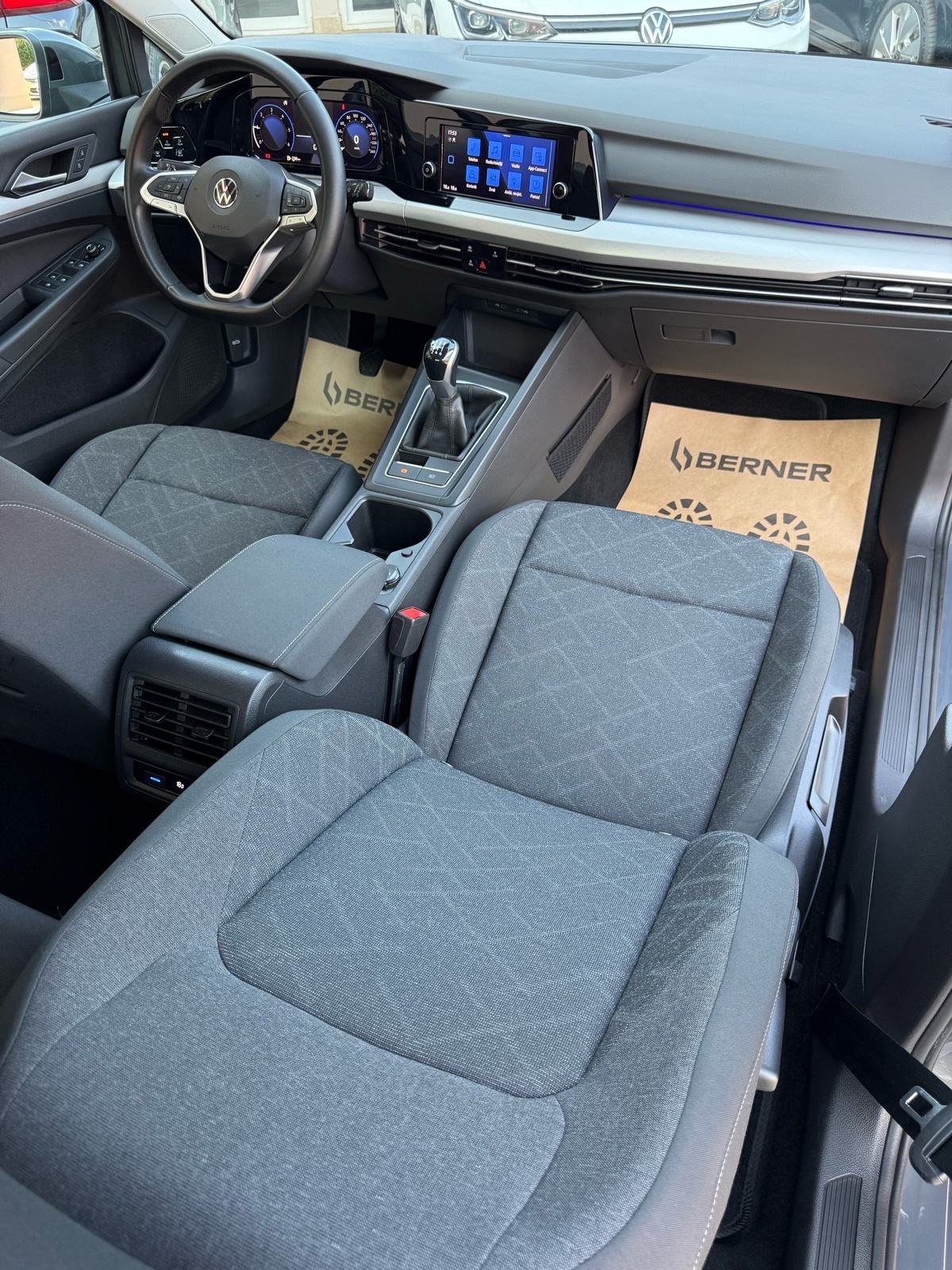 VW Golf 8 2,0 TDI Mod.2021⭐️Jamstvo⭐️Acc_Alu~Pdc_Ambient Light, fotografija 20
