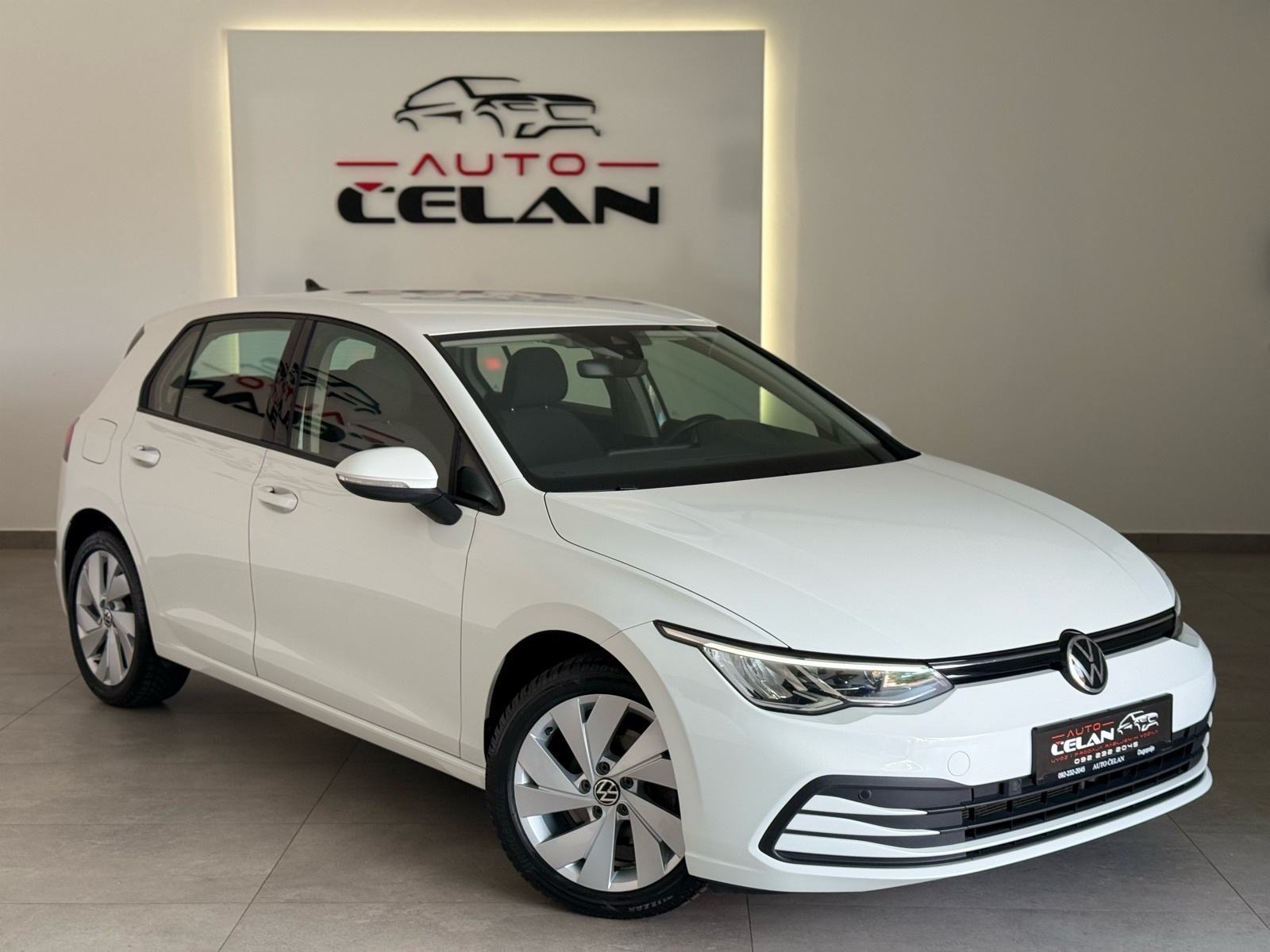 VW Golf 8 2,0 TDI Mod.2021⭐️Jamstvo⭐️Alu17_Nav.~Acc_Abmient_Led, fotografija 6