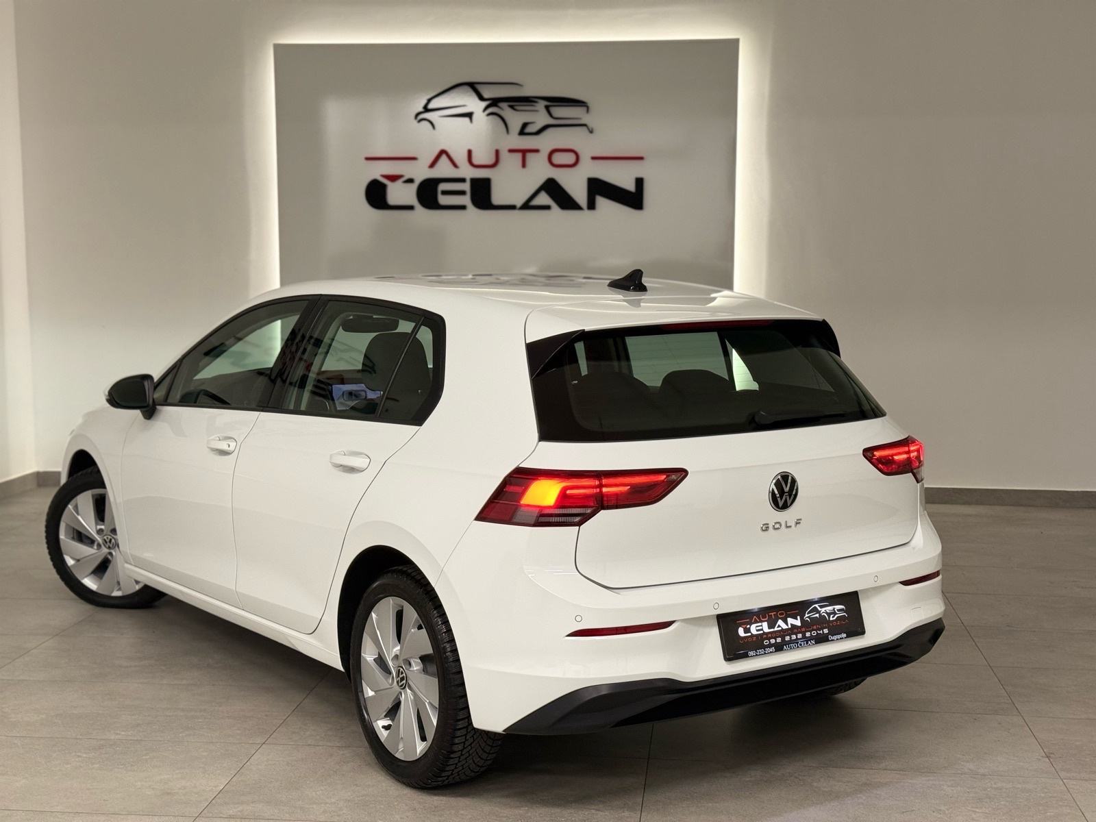 VW Golf 8 2,0 TDI Mod.2021⭐️Jamstvo⭐️Alu17_Nav.~Acc_Abmient_Led, fotografija 15