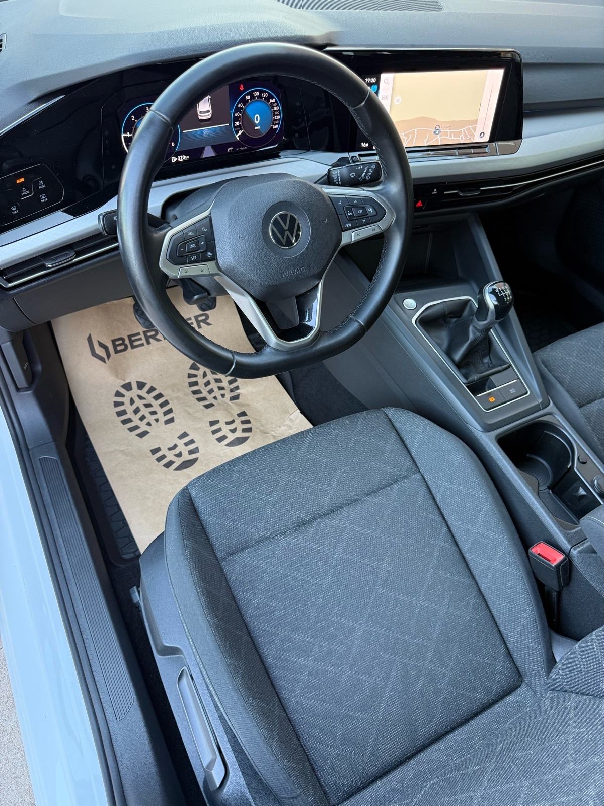 VW Golf 8 2,0 TDI Mod.2021⭐️Jamstvo⭐️Alu17_Nav.~Acc_Abmient_Led, fotografija 17