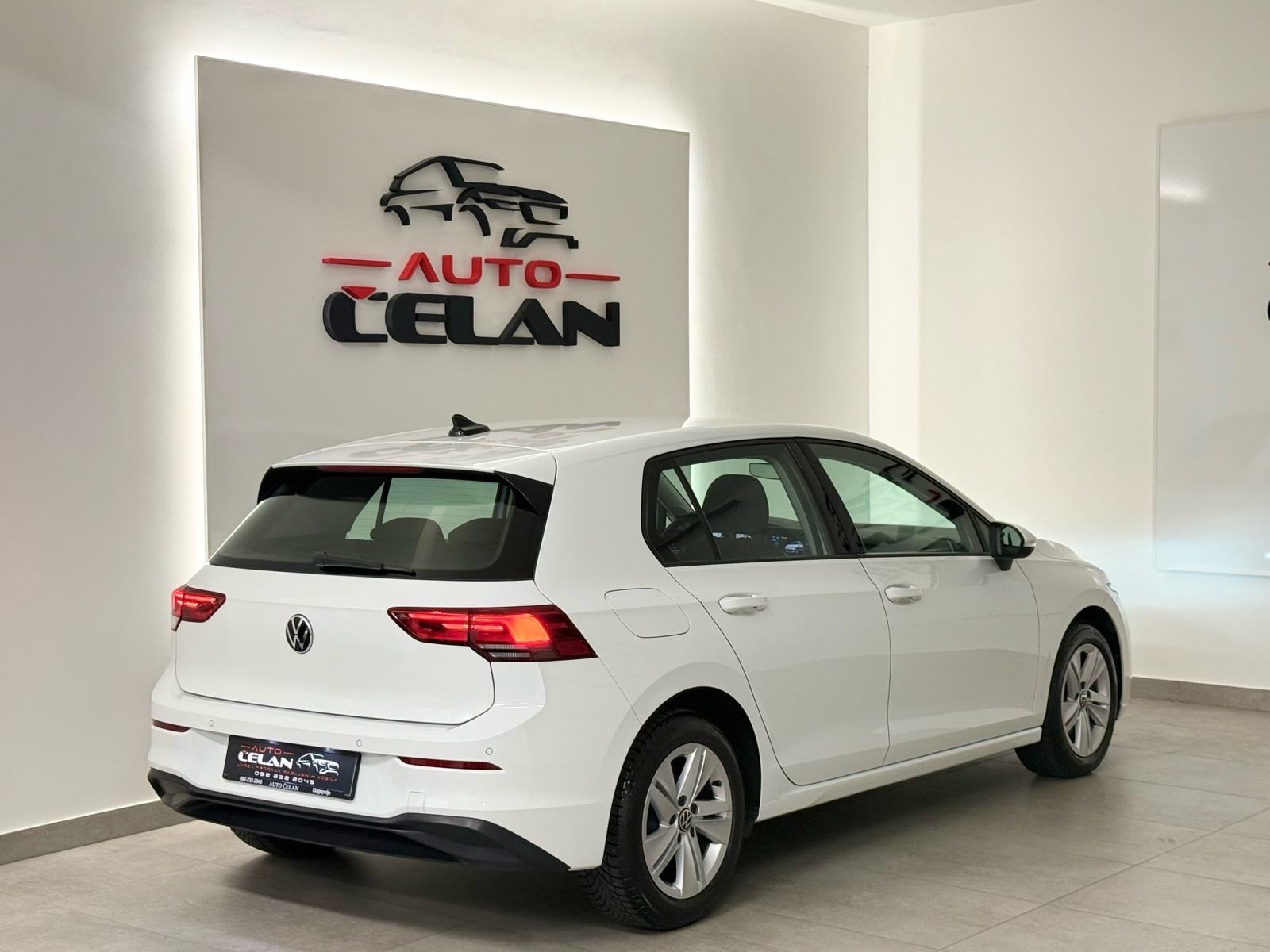 VW Golf 8 2,0 TDI Mod.2021⭐️Jamstvo⭐️Harman Kardon_Kamera~Acc_Nav~Alu, fotografija 14