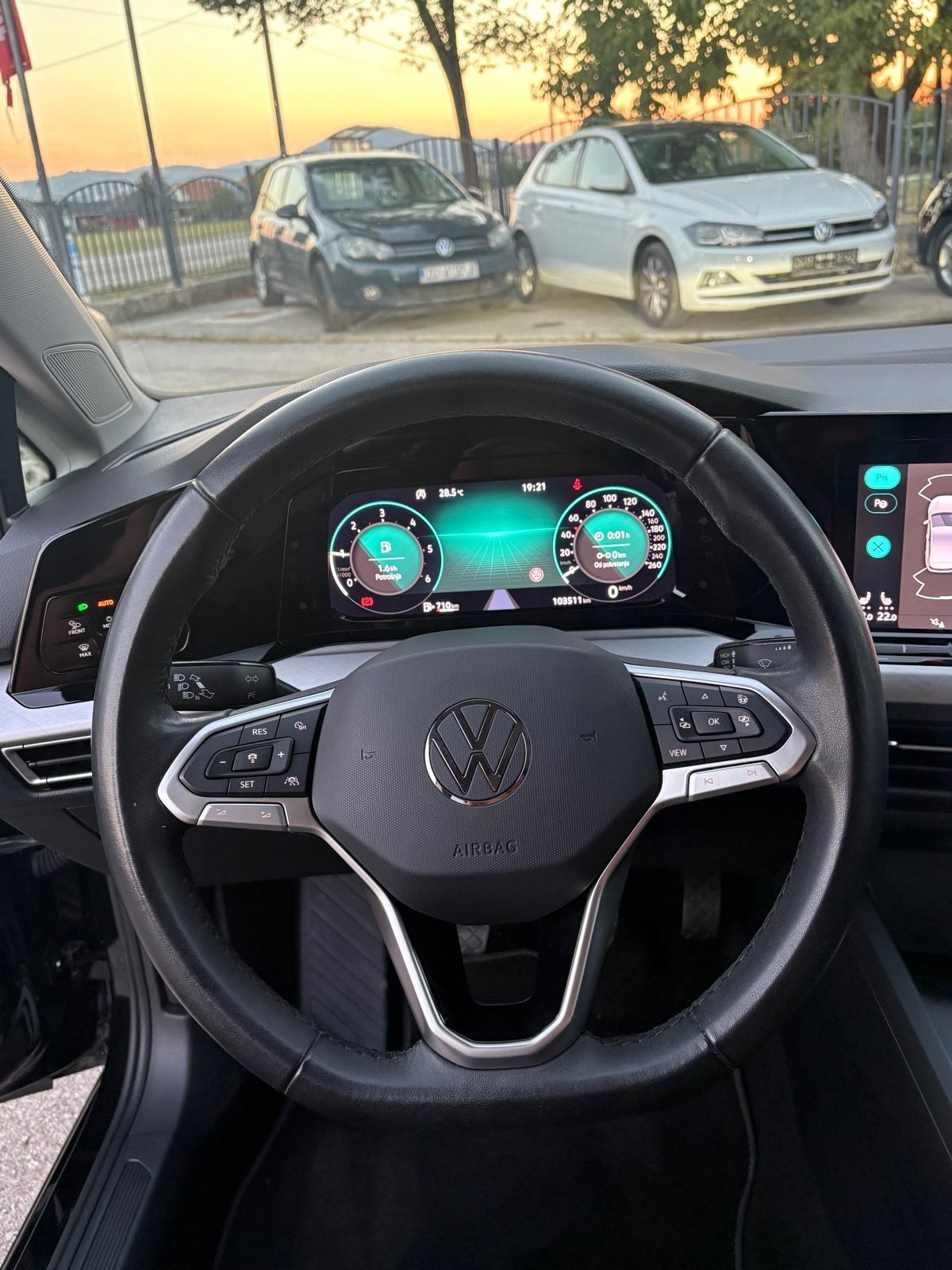 VW Golf 8 2,0 TDI Pano/IQLights/Navi/Kamera/ACC/Reg7|27/FULL, fotografija 12
