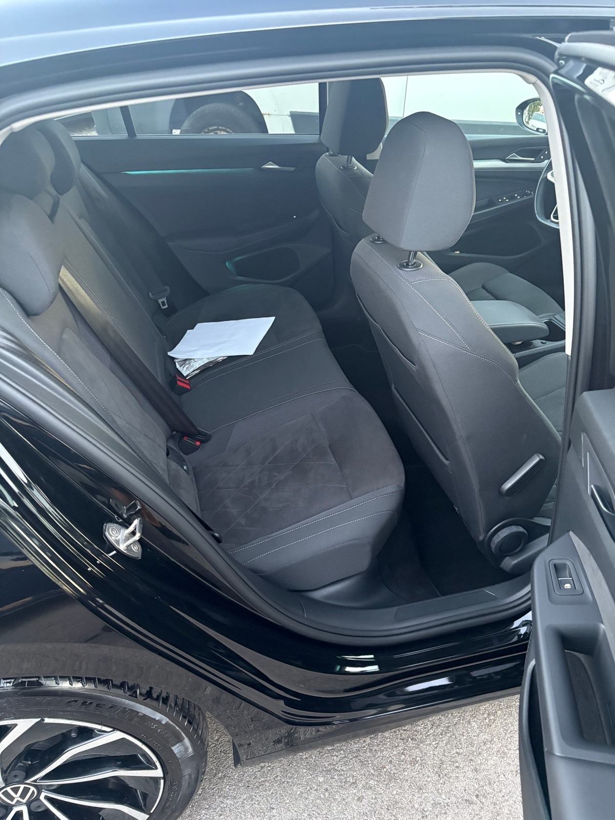 VW Golf 8 2,0 TDI Pano/IQLights/Navi/Kamera/ACC/Reg7|27/FULL, fotografija 17