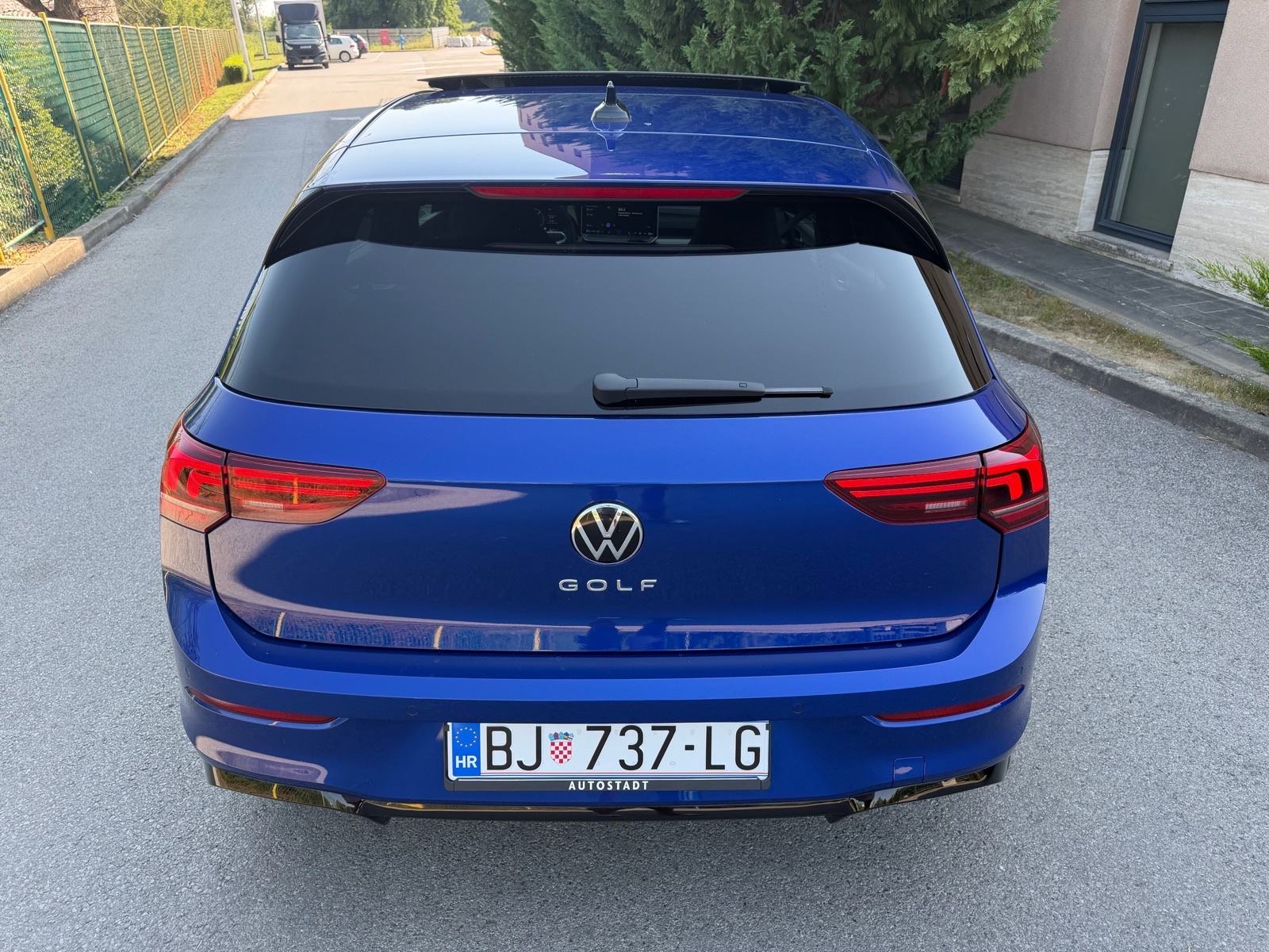 VW Golf 8 2,0 TDI”-R Line-“2025.godina”registriran godinu dana, fotografija 9