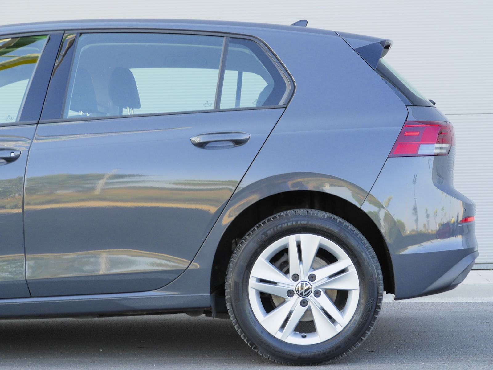 VW Golf 8 2,0 TDI | Navi ⭐AKCIJA - 2G. JAMSTVA + REGISTRACIJA⭐, fotografija 4