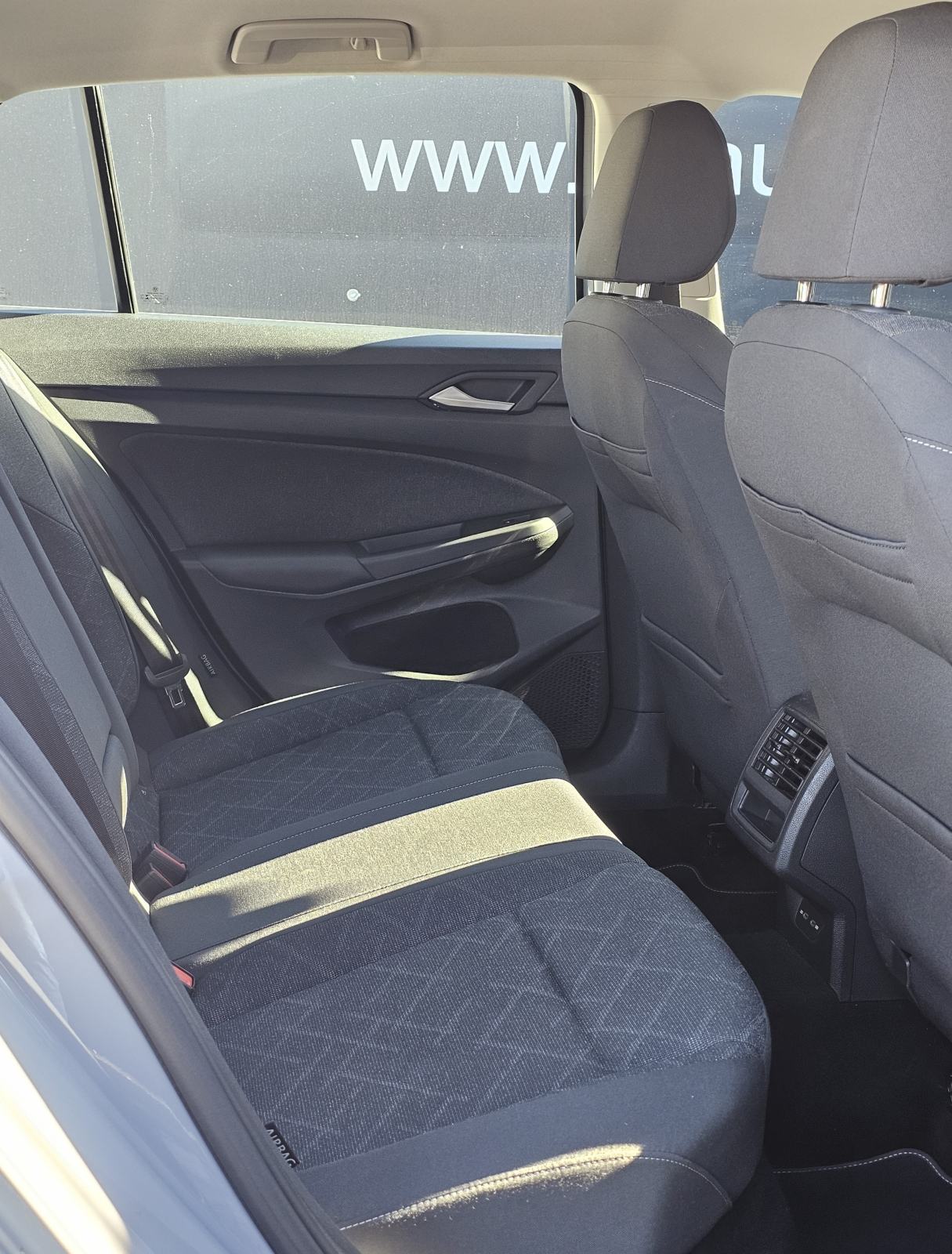 VW Golf 8 2,0 TDI DSG, REG. 02/27., fotografija 18