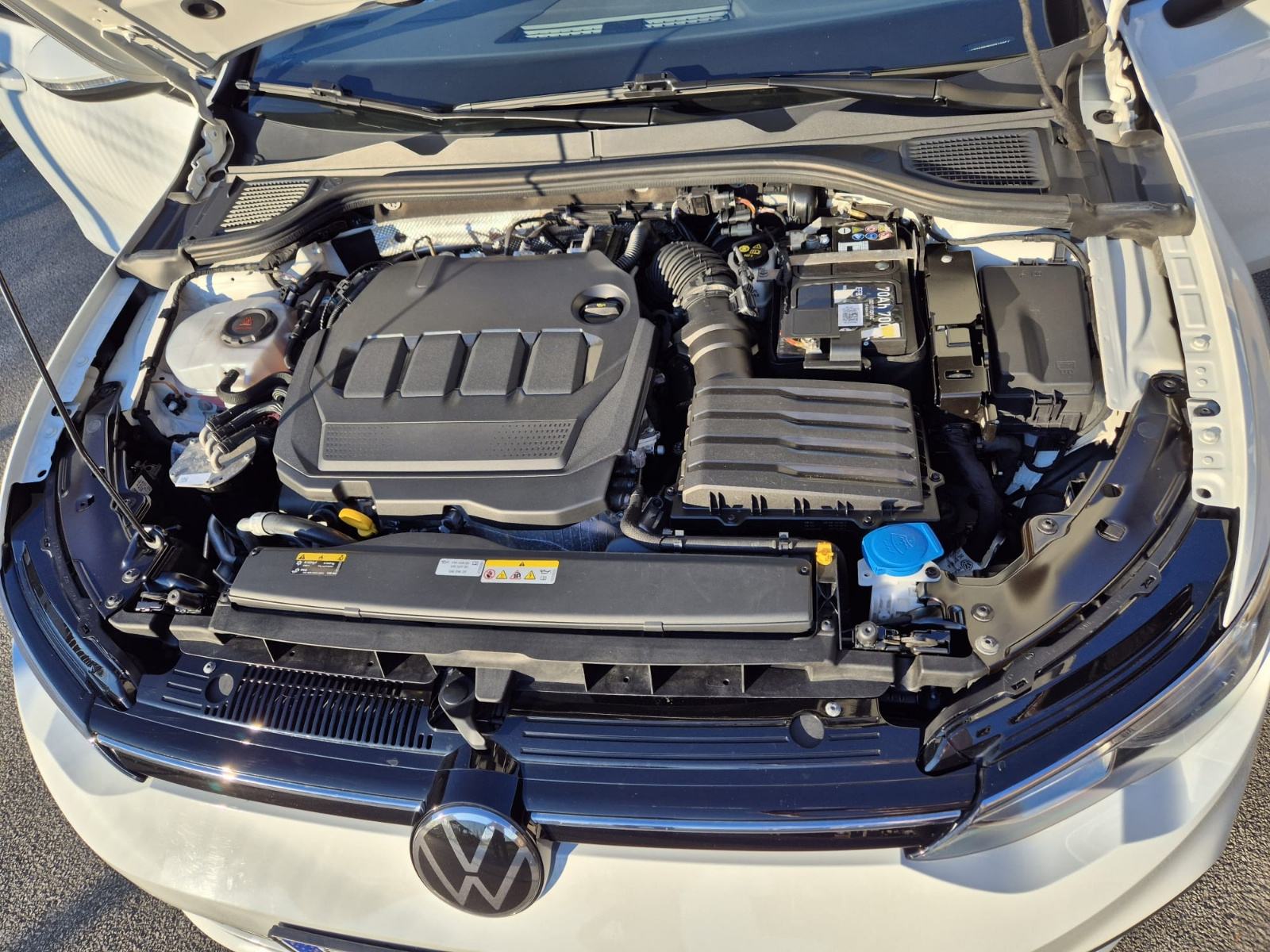 VW Golf 8 2,0 TDI, Life, 2022. god.,110 KW, kamera prednja i stražnja, fotografija 7