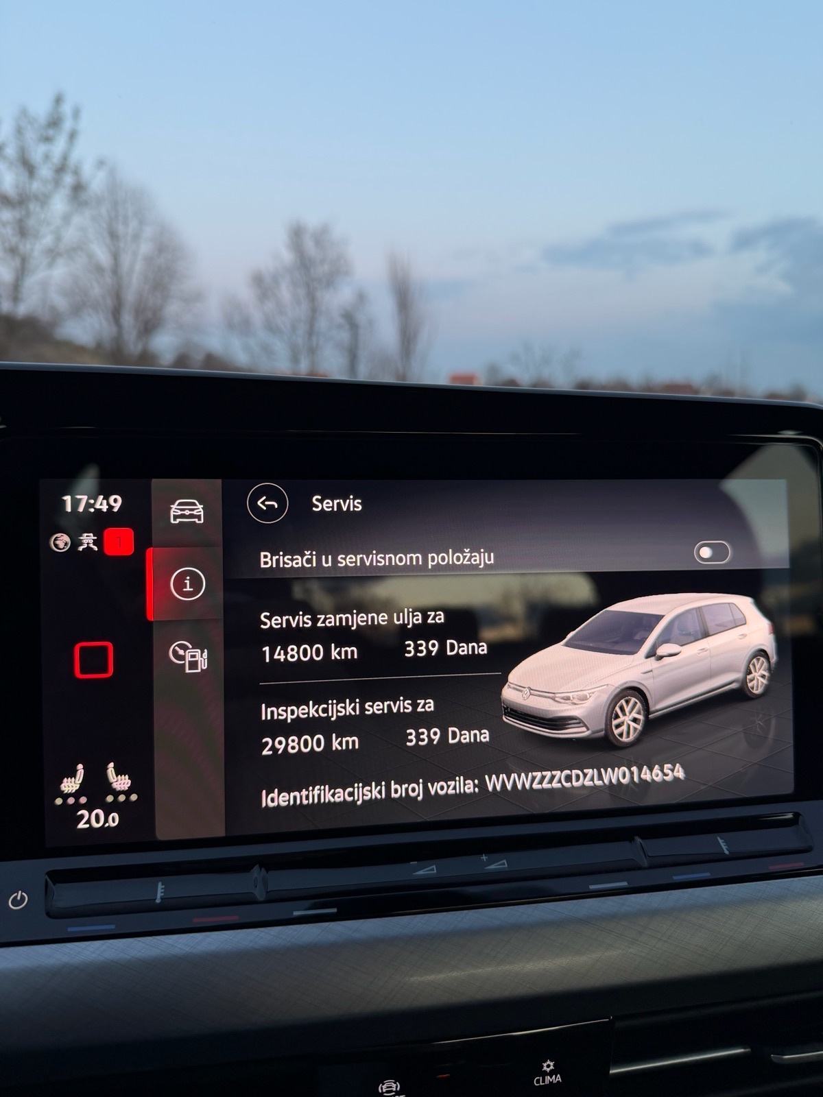VW Golf 8 2,0 TDI LIFE, REGISTRIRAN, NAVI, KEYLESS, ACC, fotografija 13