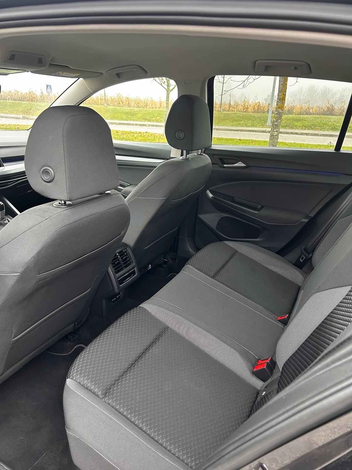 VW Golf 8 2,0 TDI, fotografija 6