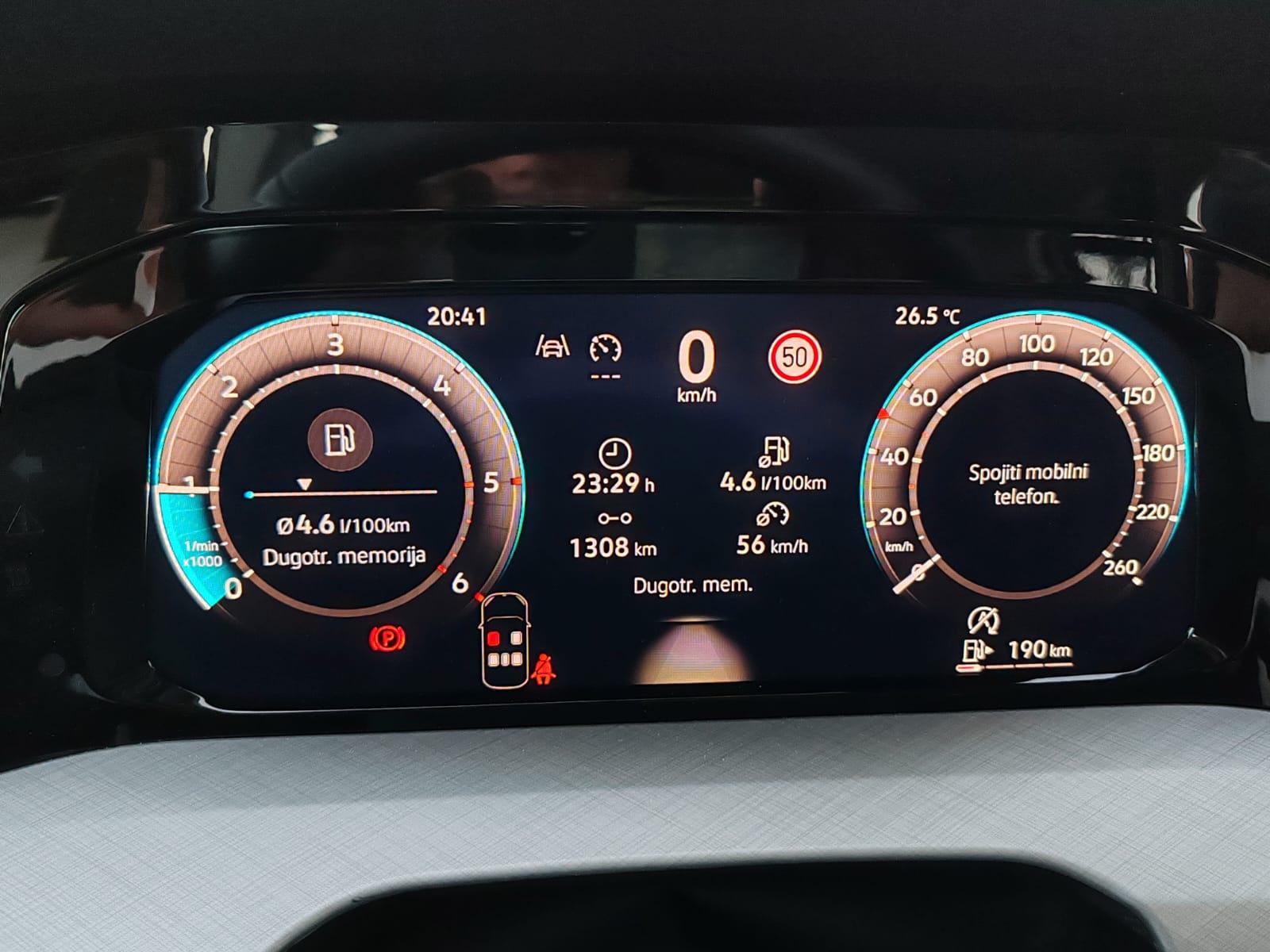 VW Golf 8 2,0 TDI, fotografija 13