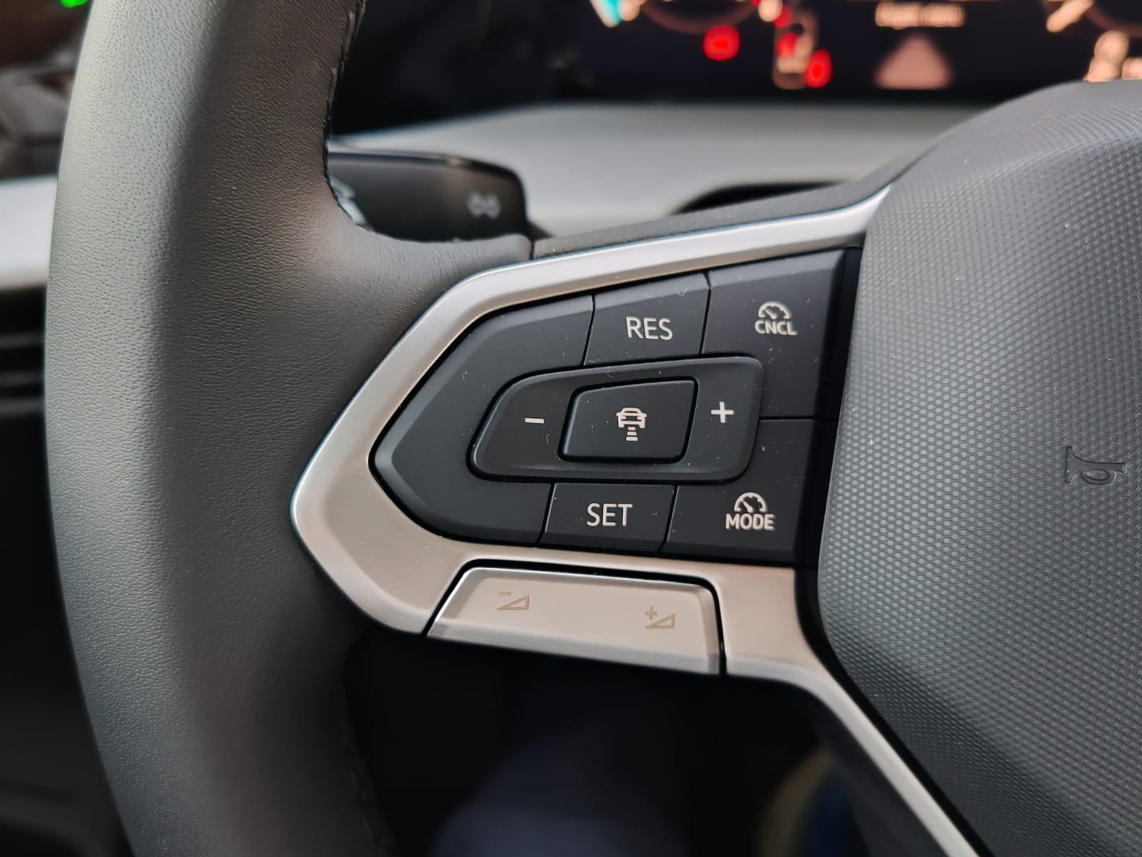 VW Golf 8 2,0 TDI, fotografija 10