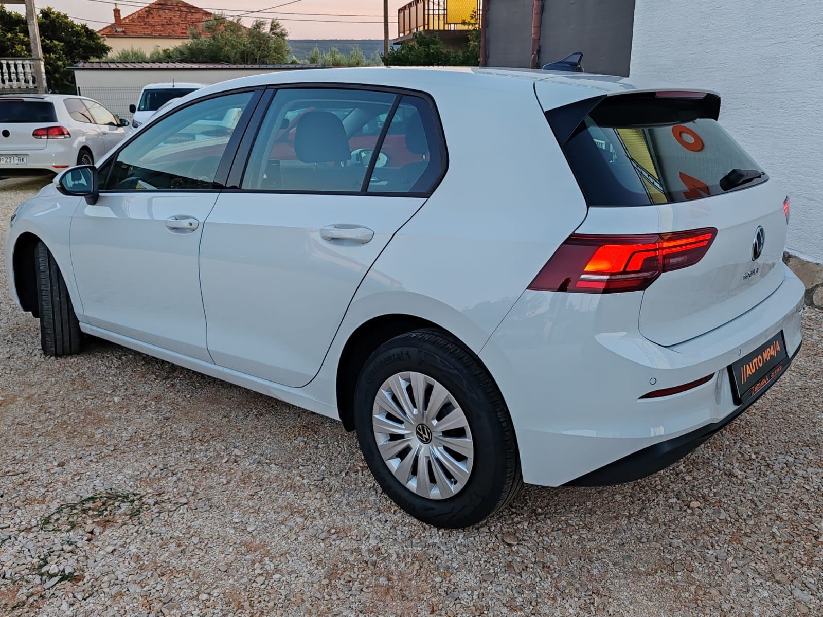 VW Golf 8 2,0 TDI, fotografija 4