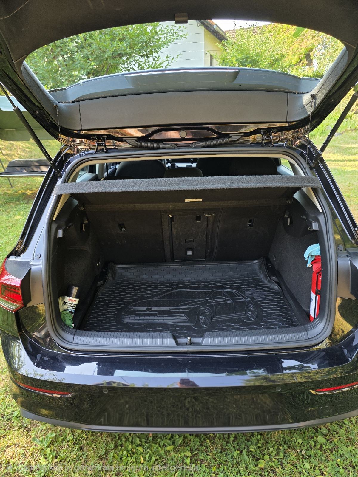 VW Golf 8 2,0 TDI, fotografija 5