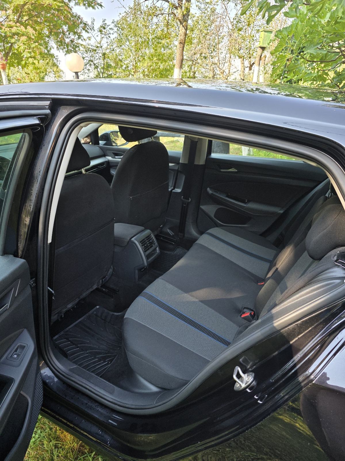 VW Golf 8 2,0 TDI, fotografija 4