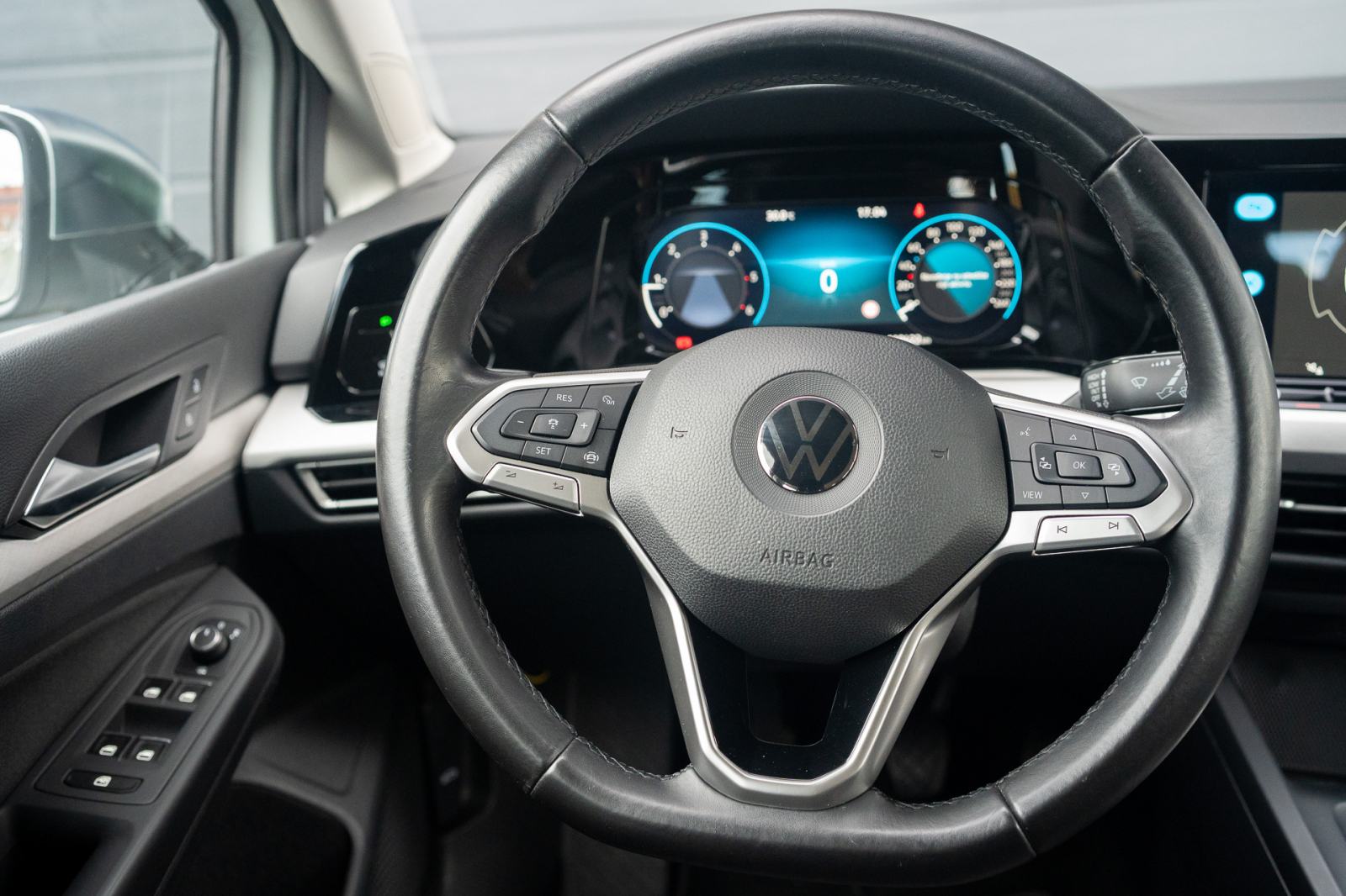 VW Golf 8 2,0 TDI, Navi, ACC, Keyless, fotografija 14